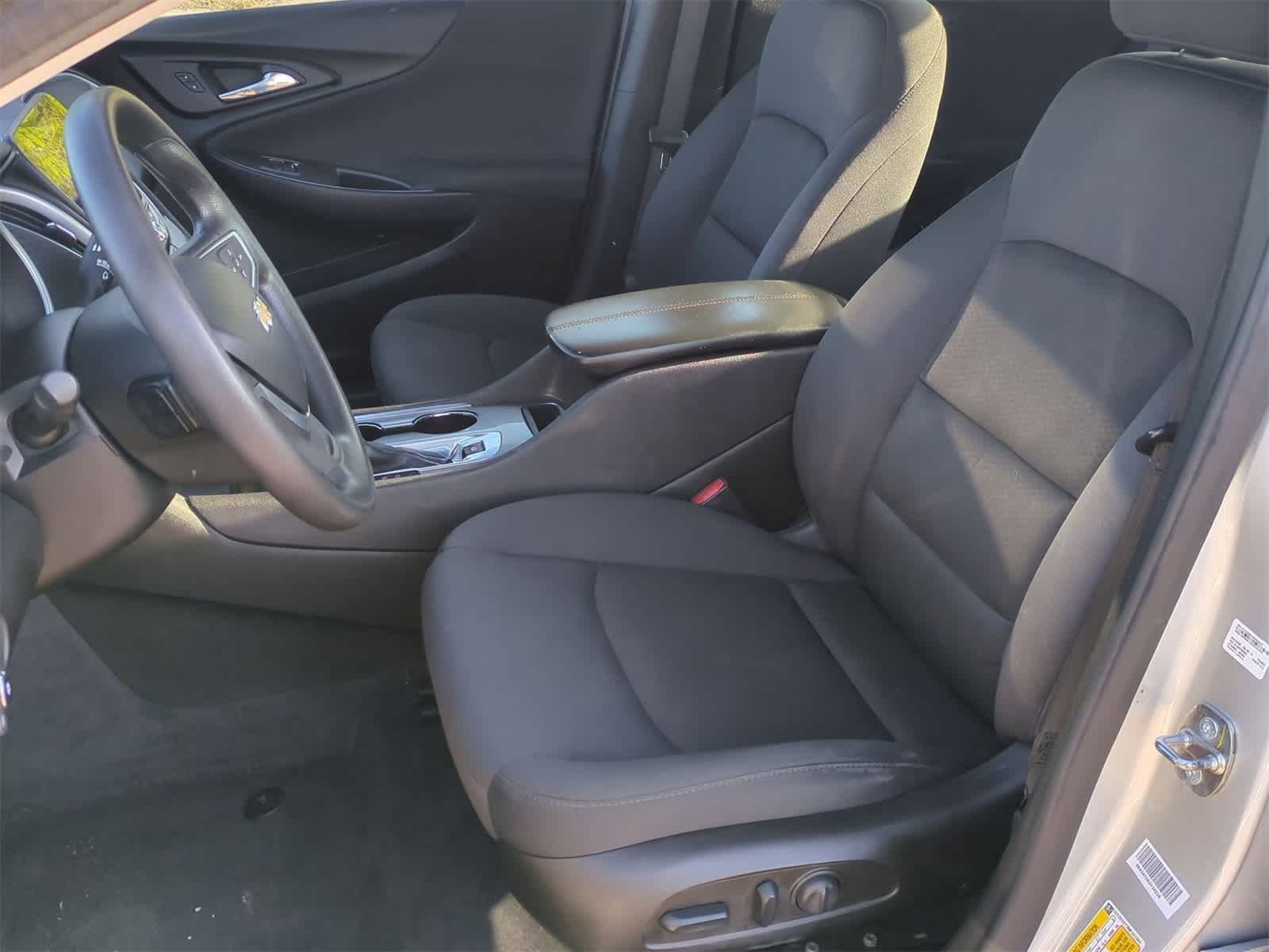 Thumbnail: 2022 Chevrolet Malibu - 19