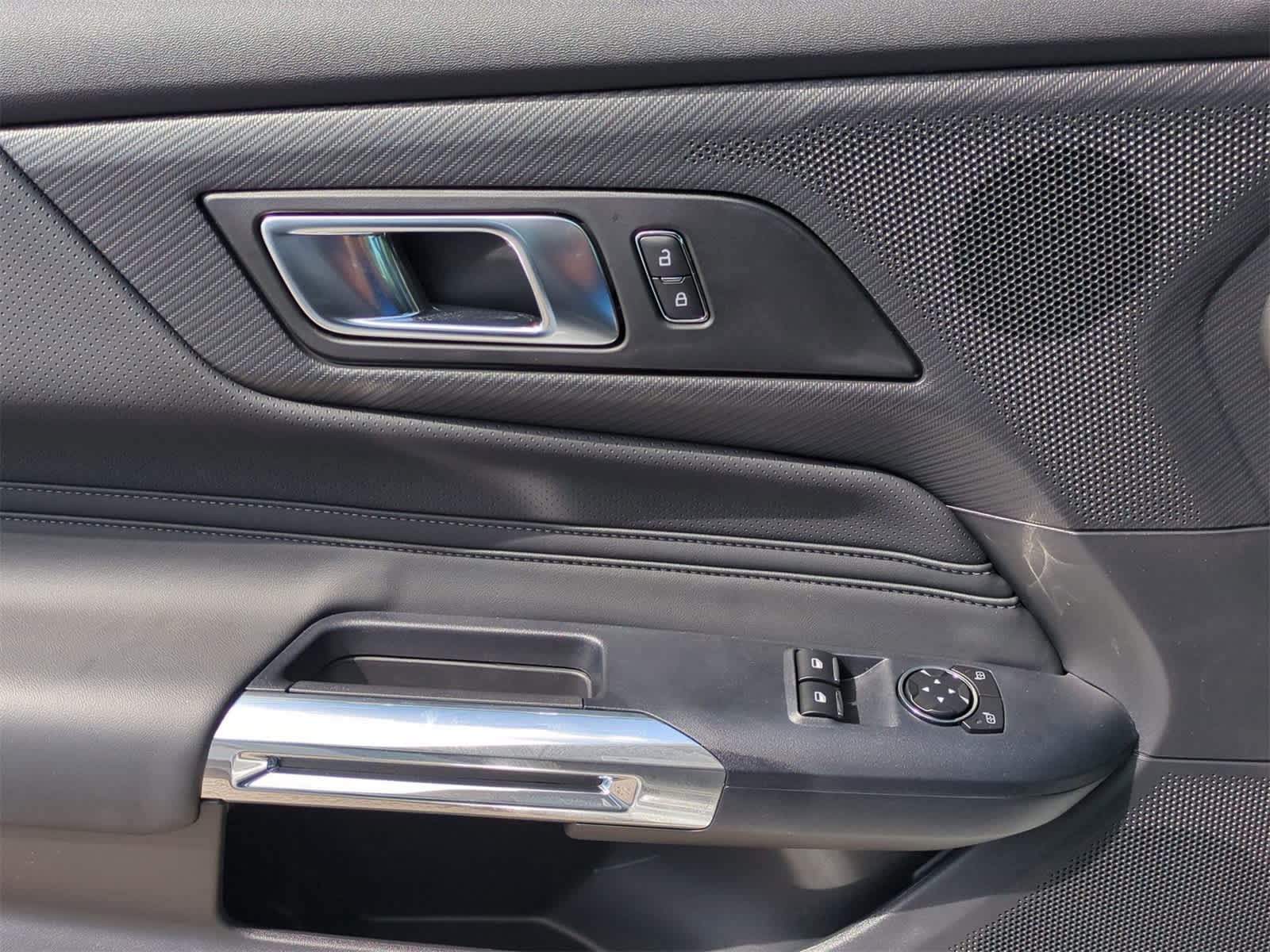 Thumbnail: 2025 Ford Mustang - 21