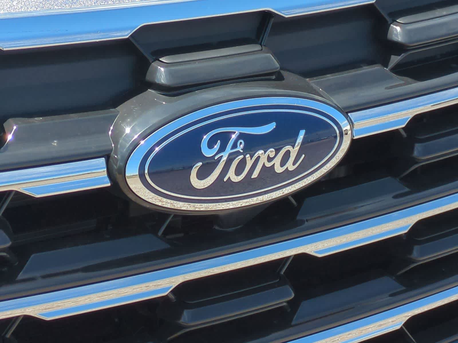 Thumbnail: 2026 Ford Explorer - 30