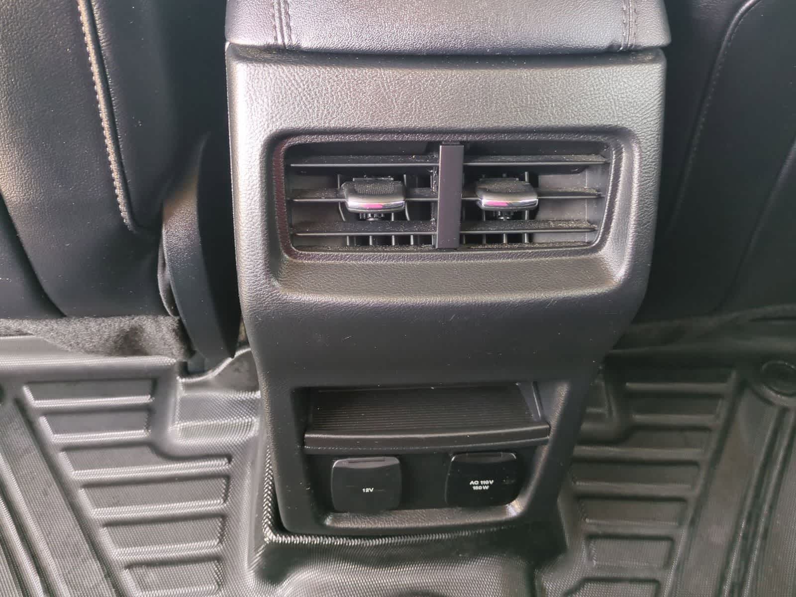 Thumbnail: 2020 Ford Edge - 21