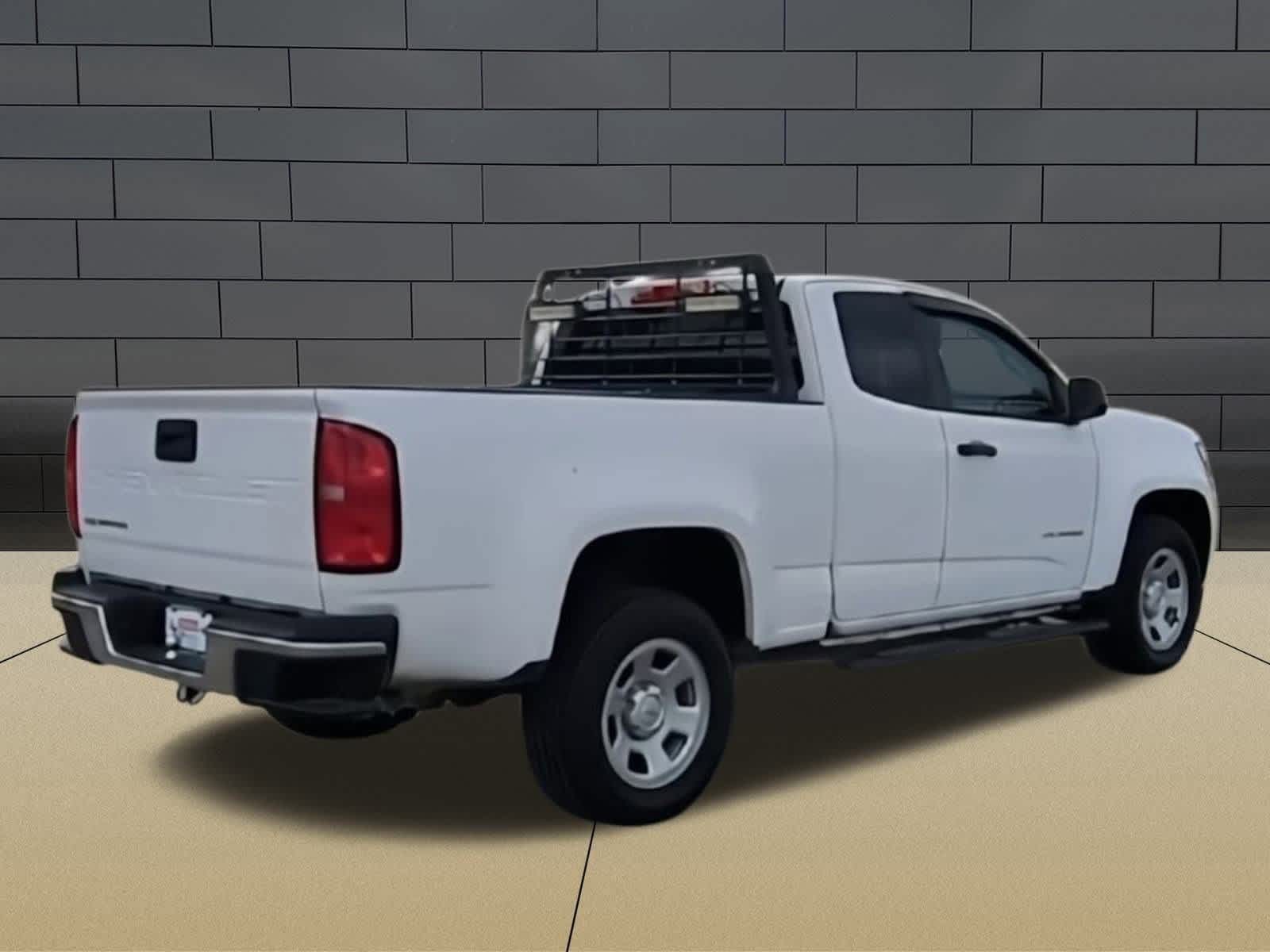 Thumbnail: 2022 Chevrolet Colorado - 8