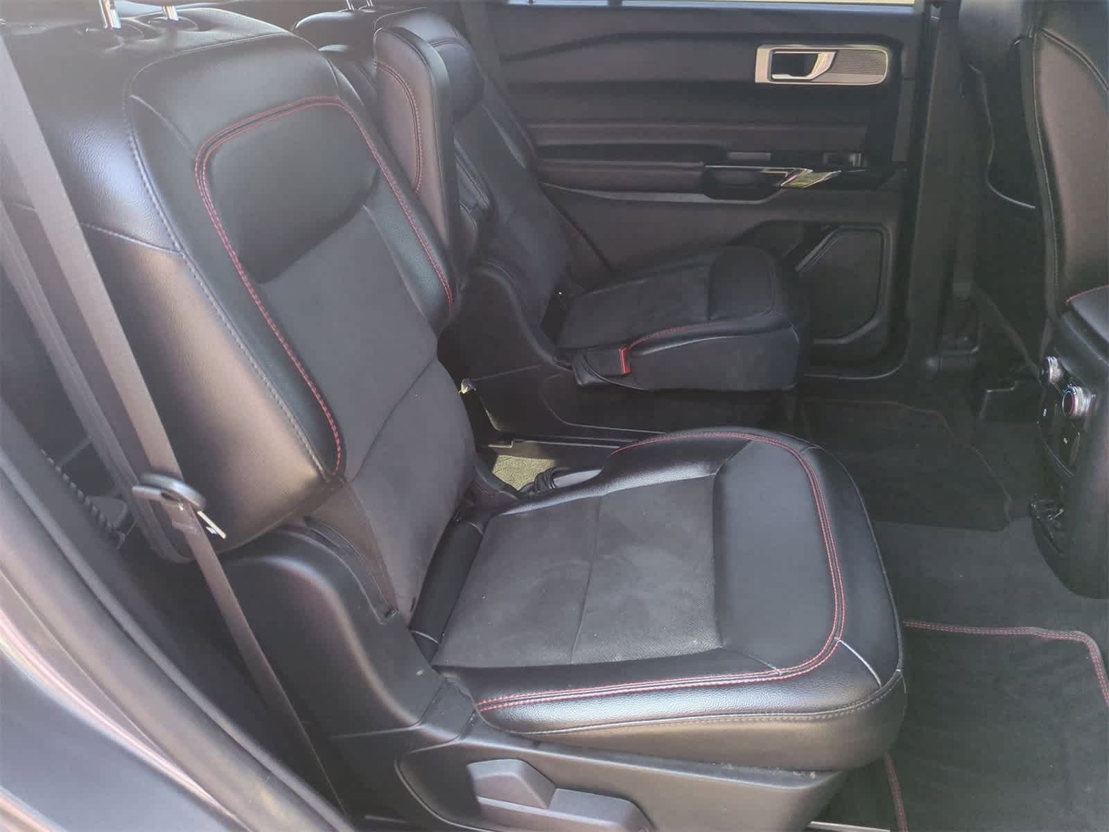 Thumbnail: 2022 Ford Explorer - 26