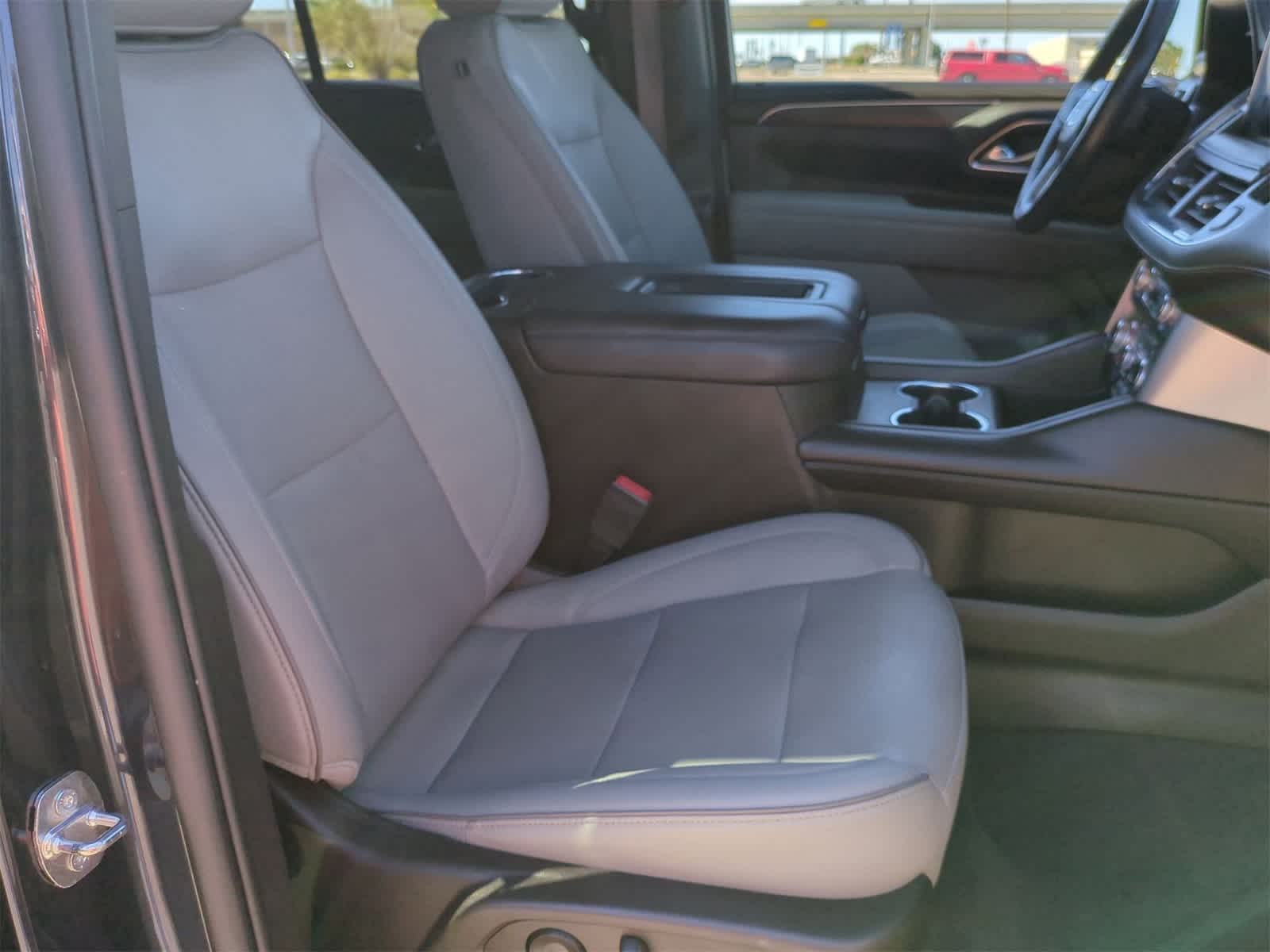 Thumbnail: 2023 GMC Yukon - 27