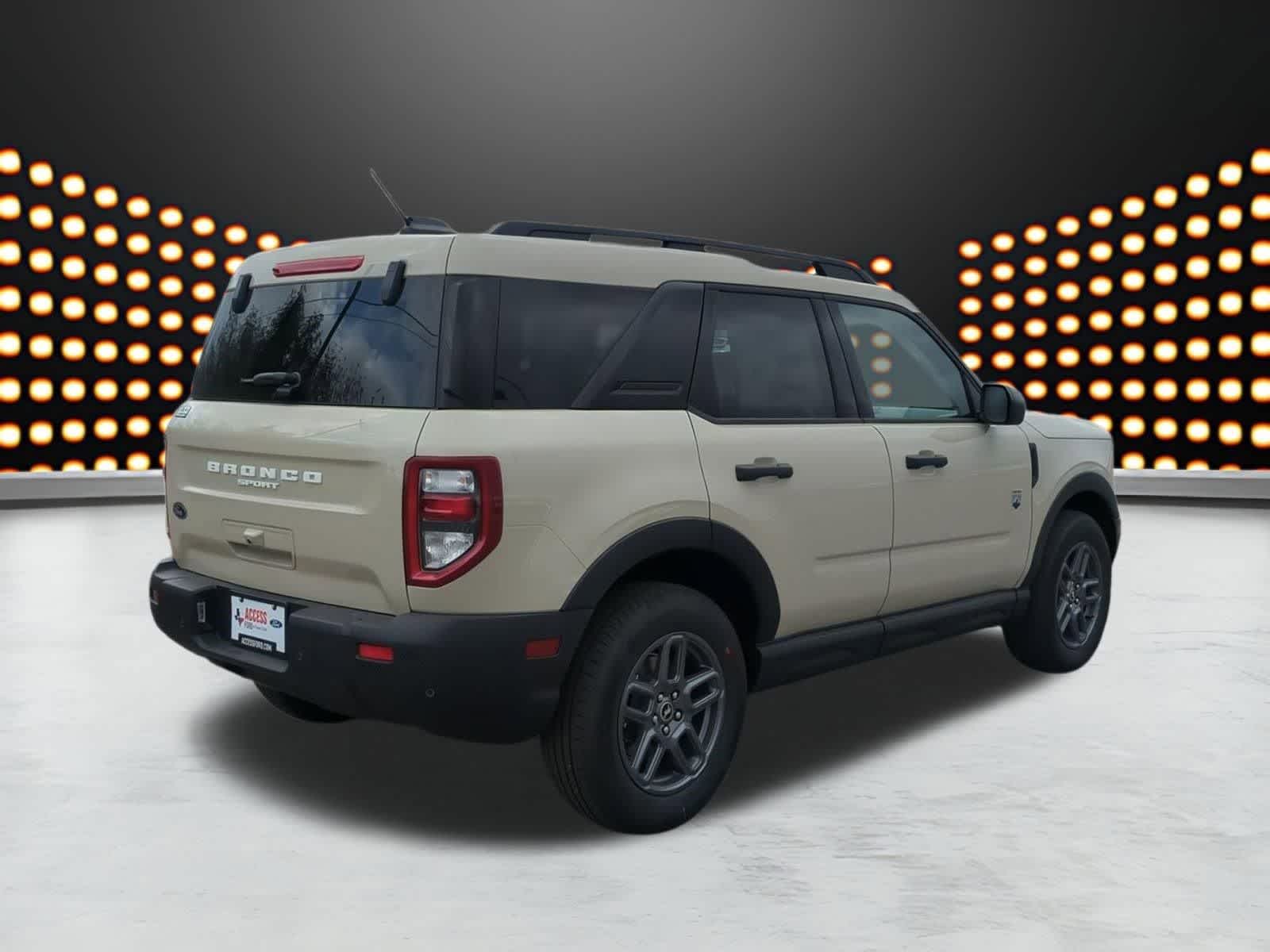 Thumbnail: 2025 Ford Bronco Sport - 8