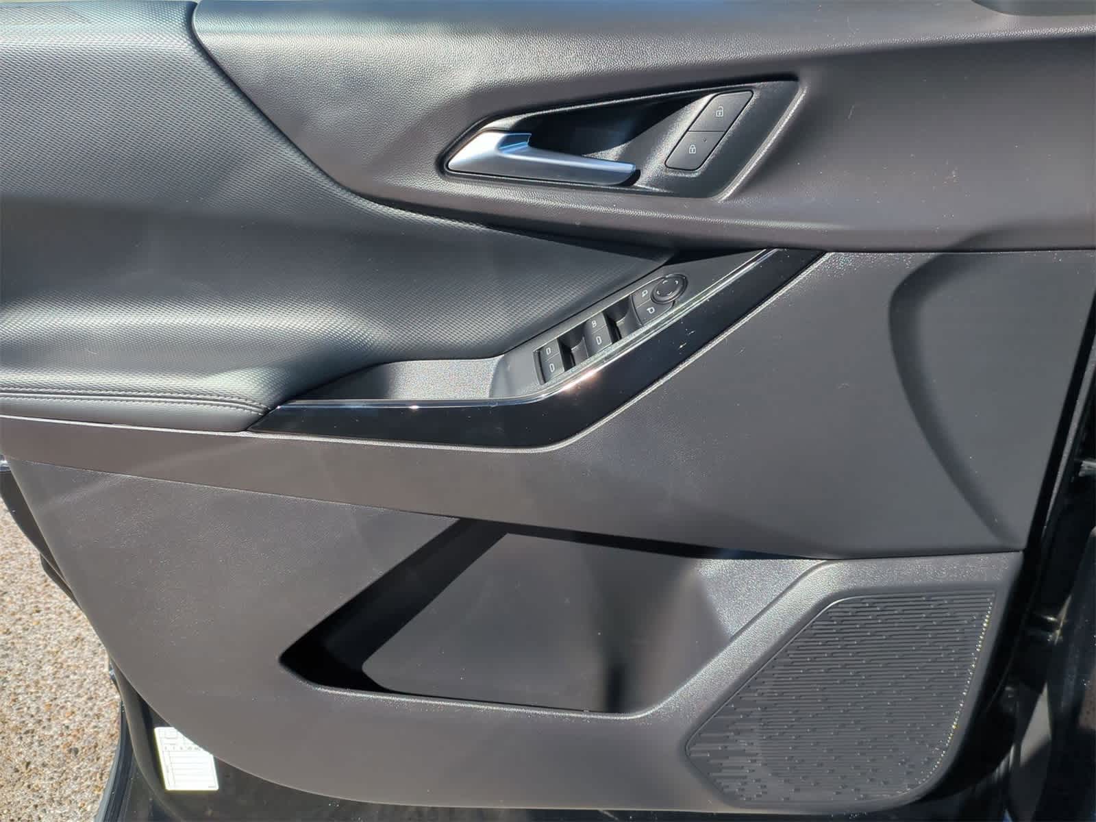 Thumbnail: 2025 Chevrolet Equinox - 21