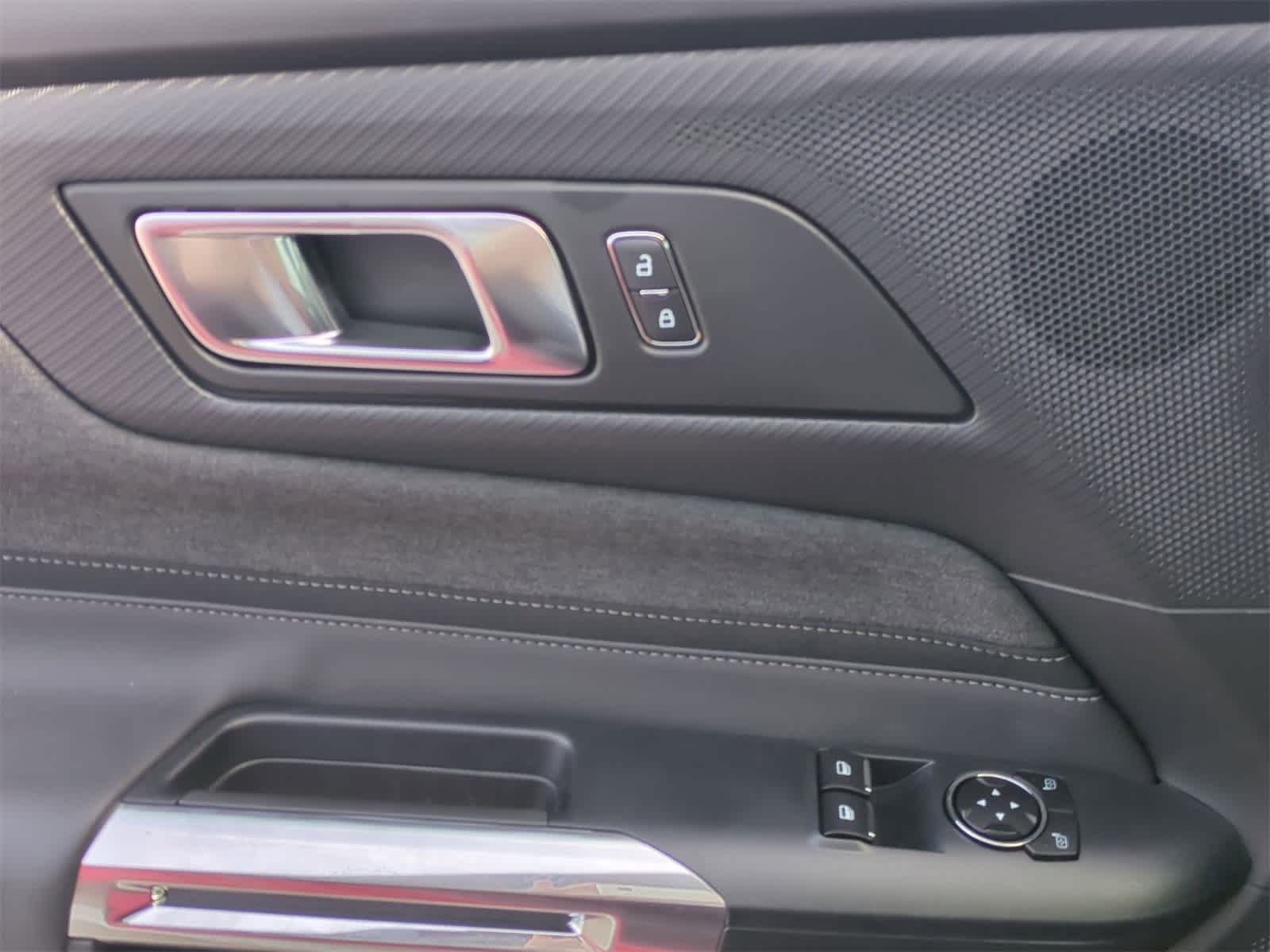 Thumbnail: 2025 Ford Mustang - 21