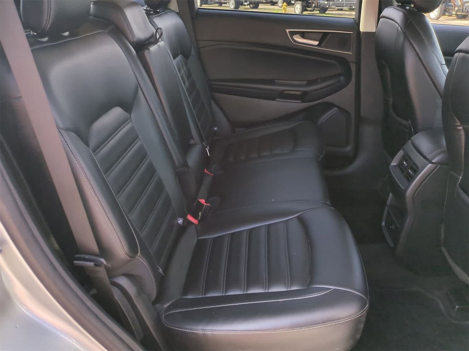 Thumbnail: 2023 Ford Edge - 25