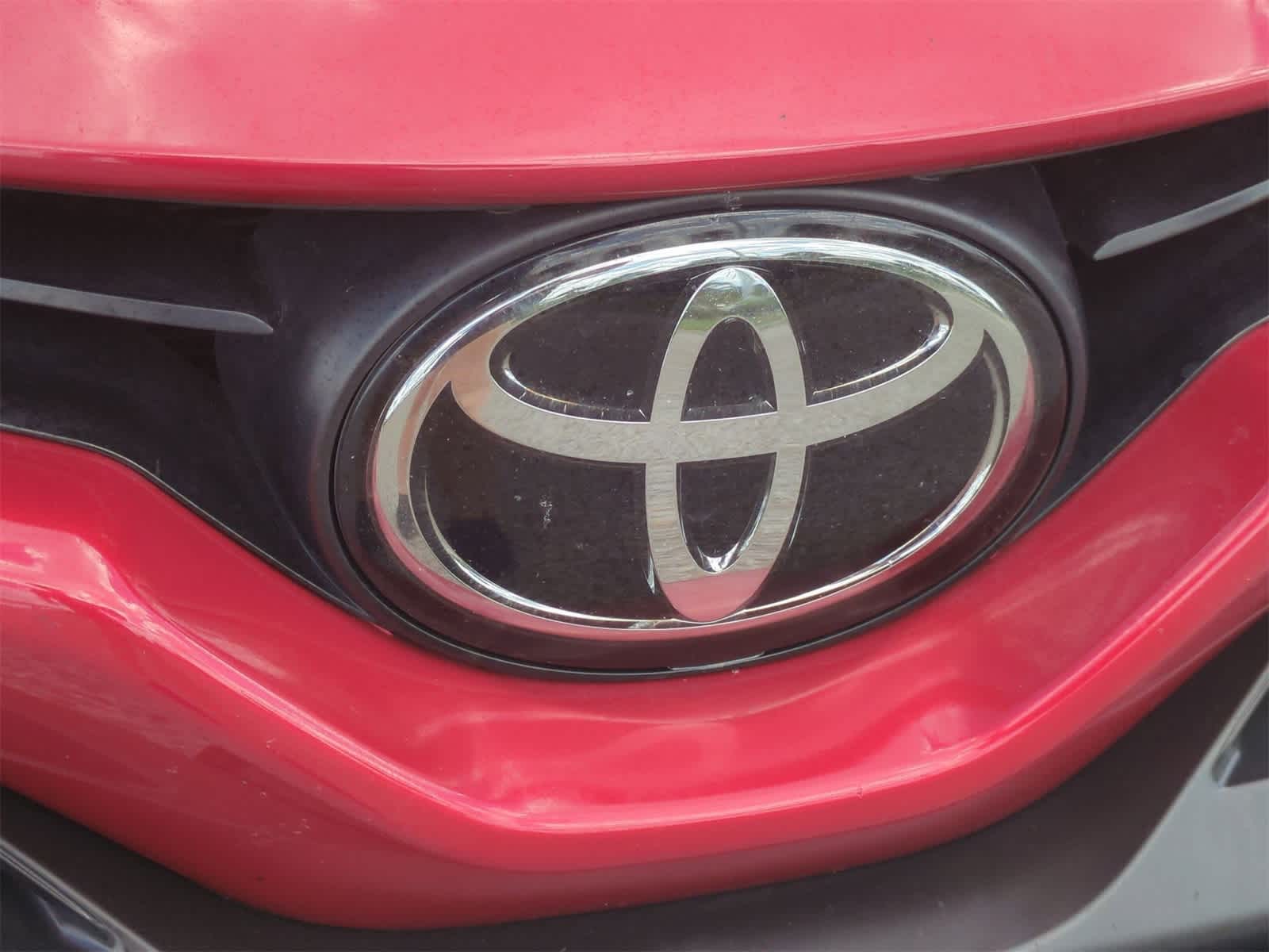 Thumbnail: 2022 Toyota Camry - 28