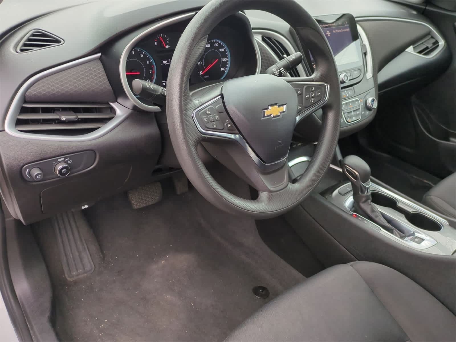 Thumbnail: 2023 Chevrolet Malibu - 10