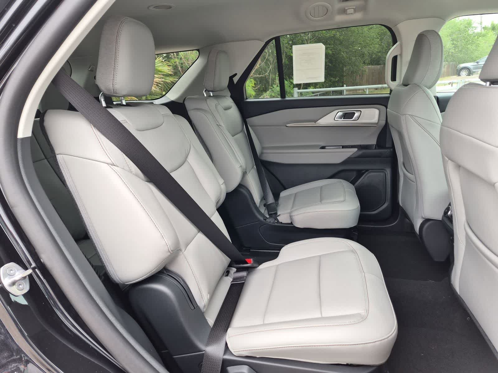Thumbnail: 2026 Ford Explorer - 26