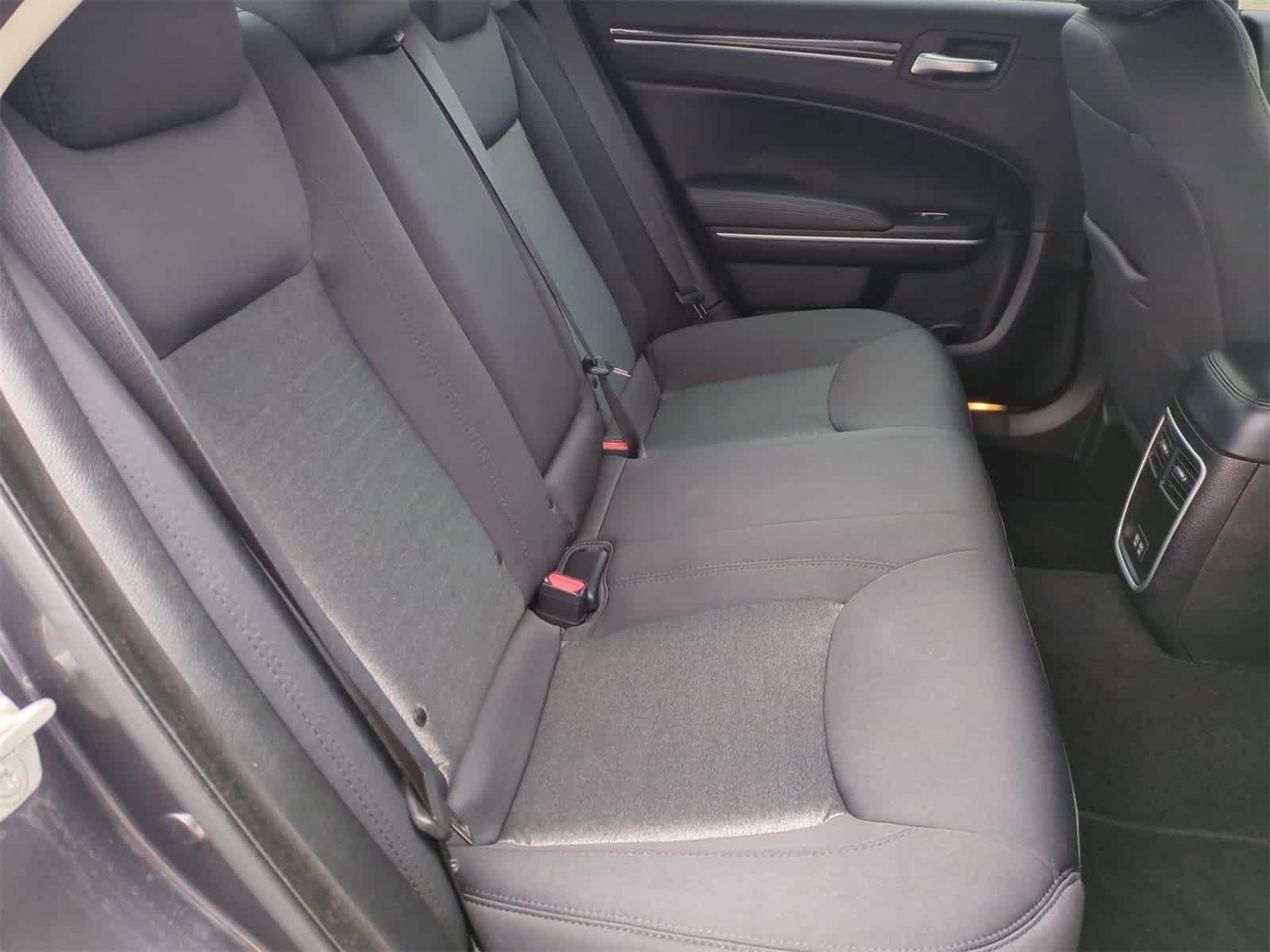 Thumbnail: 2023 Chrysler 300 - 25