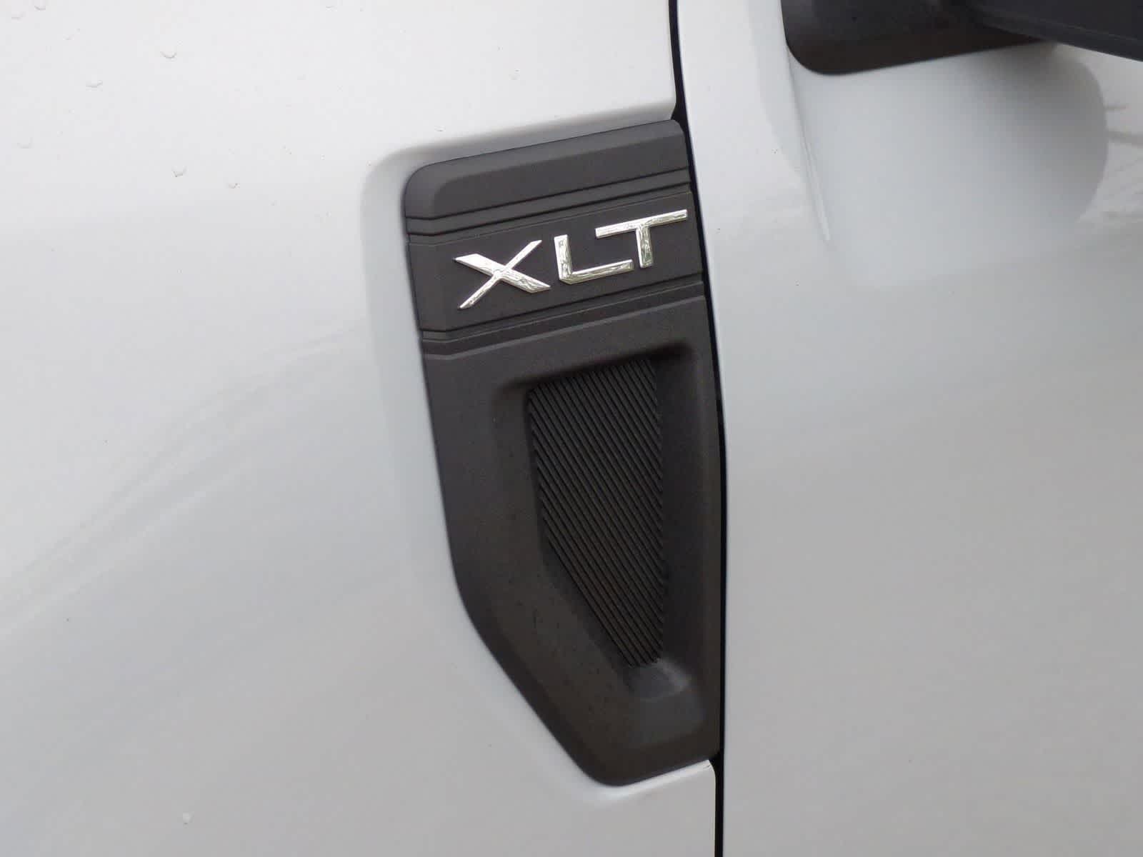 Thumbnail: 2025 Ford Maverick - 30