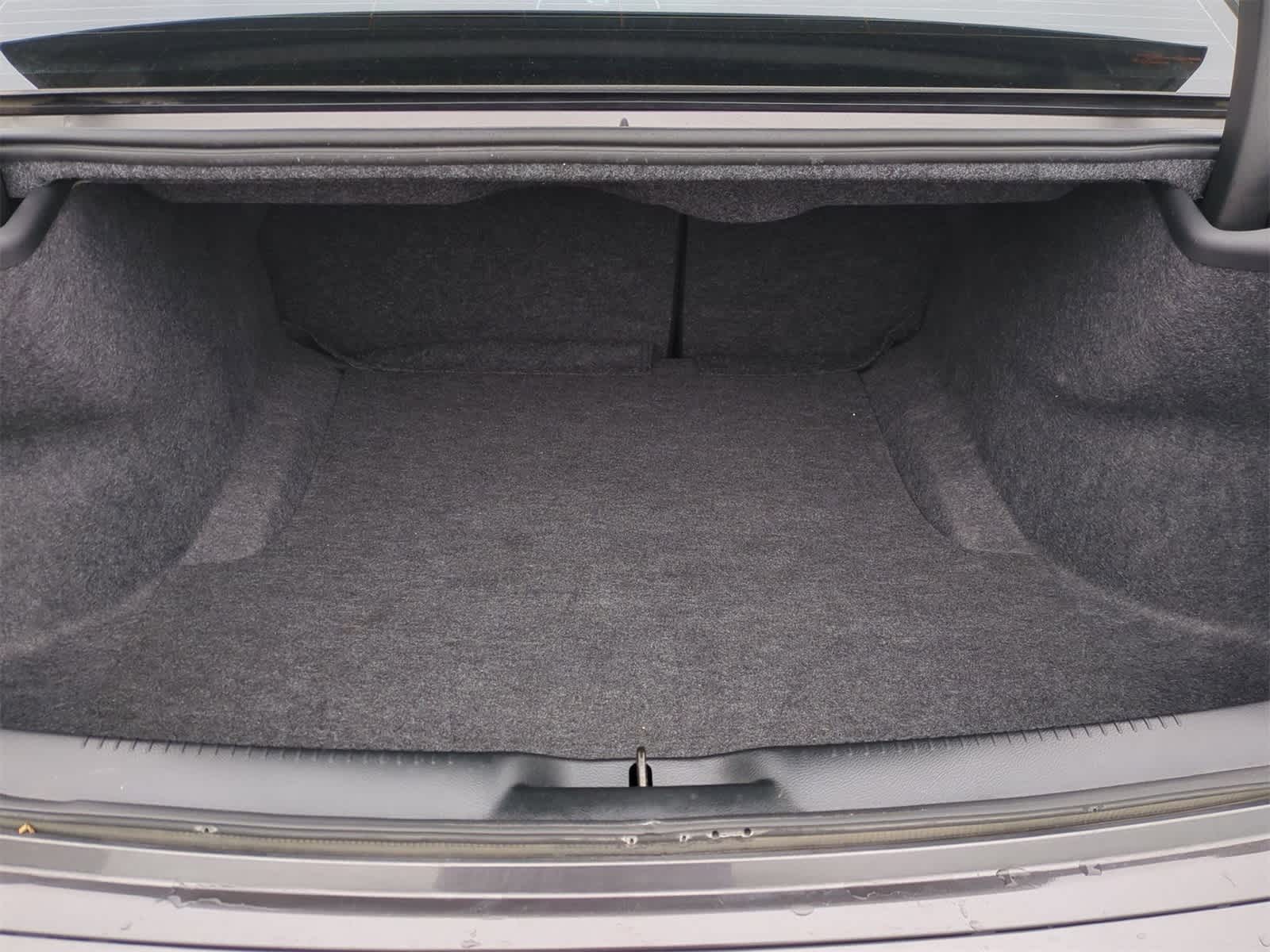 Thumbnail: 2023 Chrysler 300 - 24