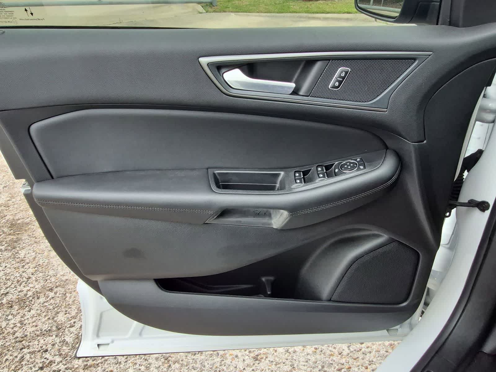 Thumbnail: 2024 Ford Edge - 20