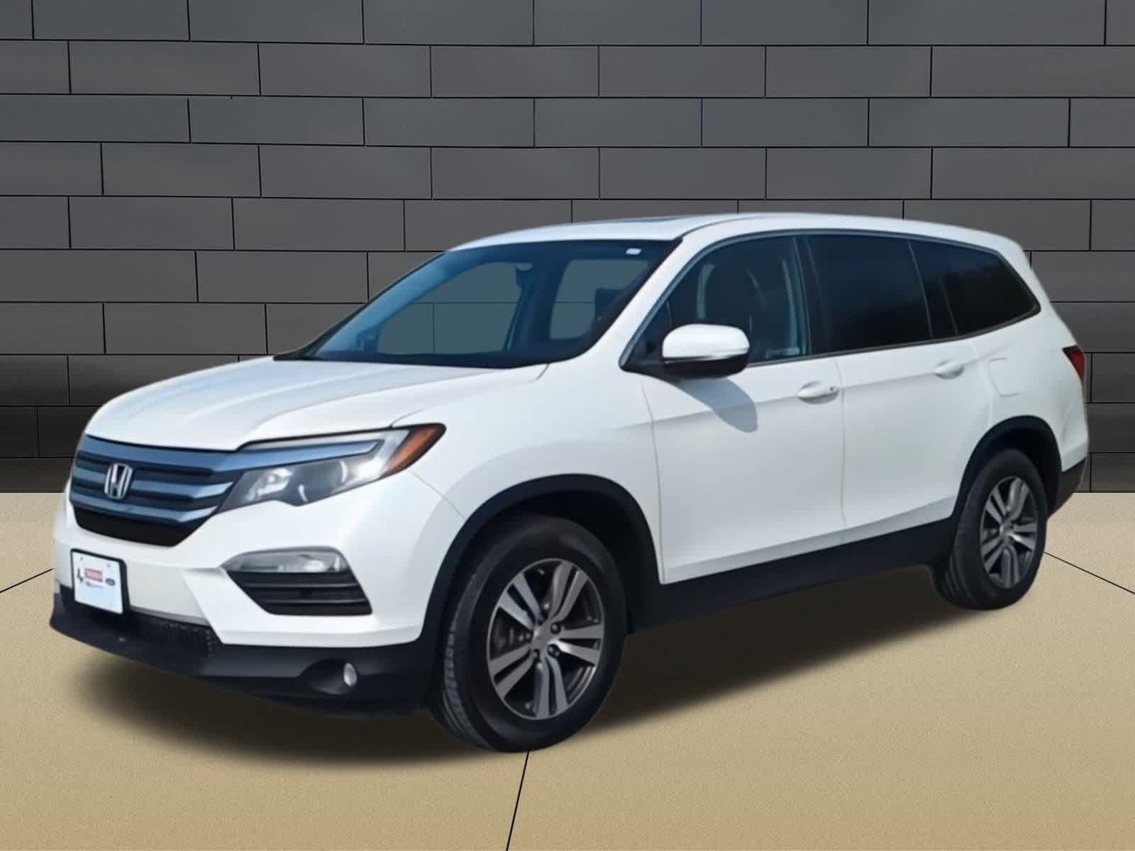 Thumbnail: 2018 Honda Pilot - 4