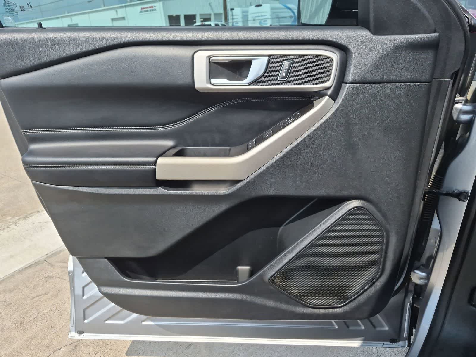 Thumbnail: 2022 Ford Explorer - 21