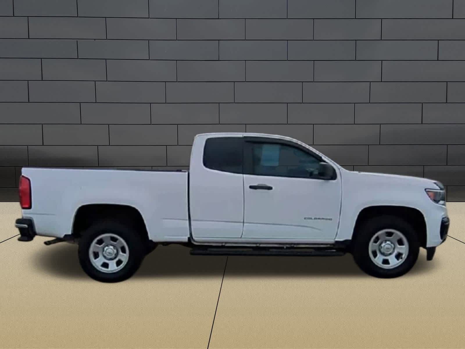 Thumbnail: 2022 Chevrolet Colorado - 9