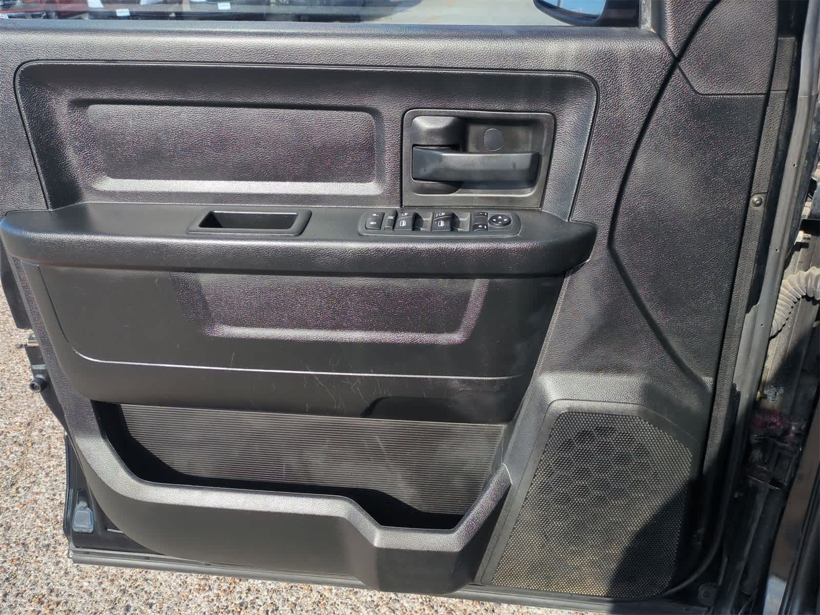 Thumbnail: 2019 RAM 1500 Classic - 20