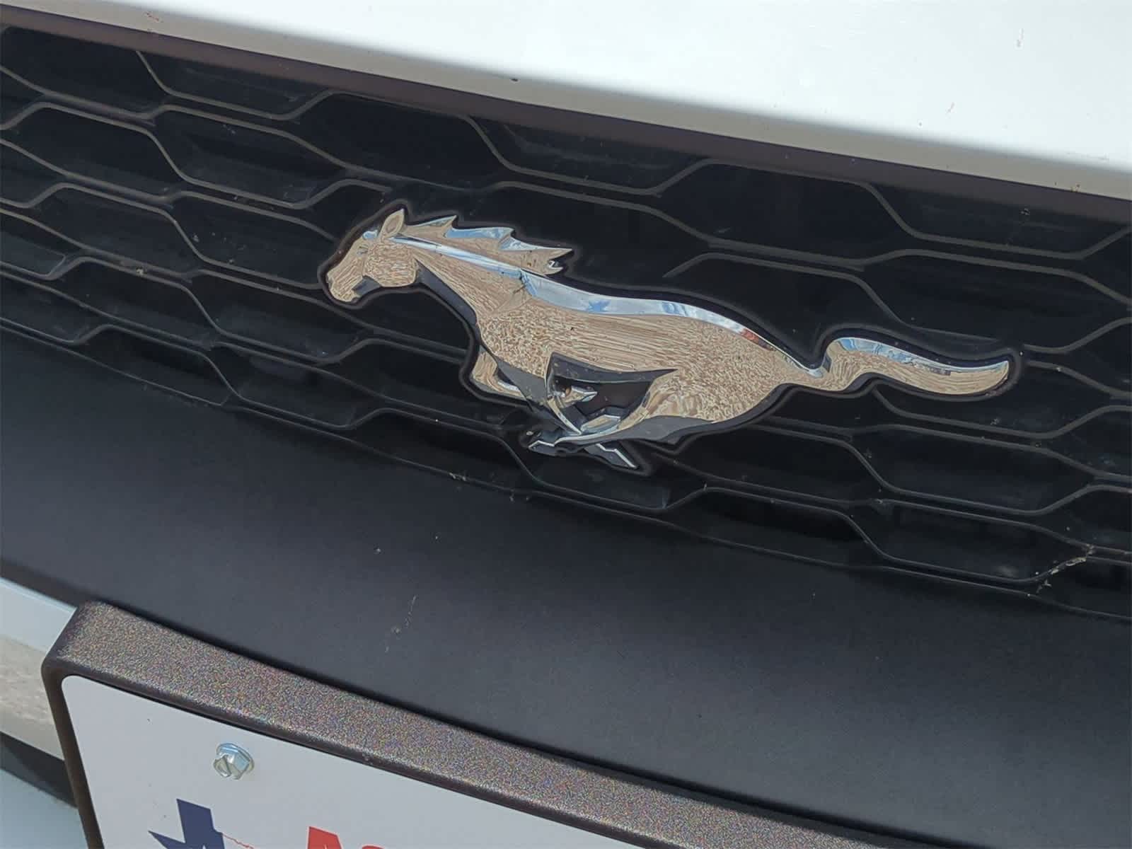 2023 Ford Mustang  28