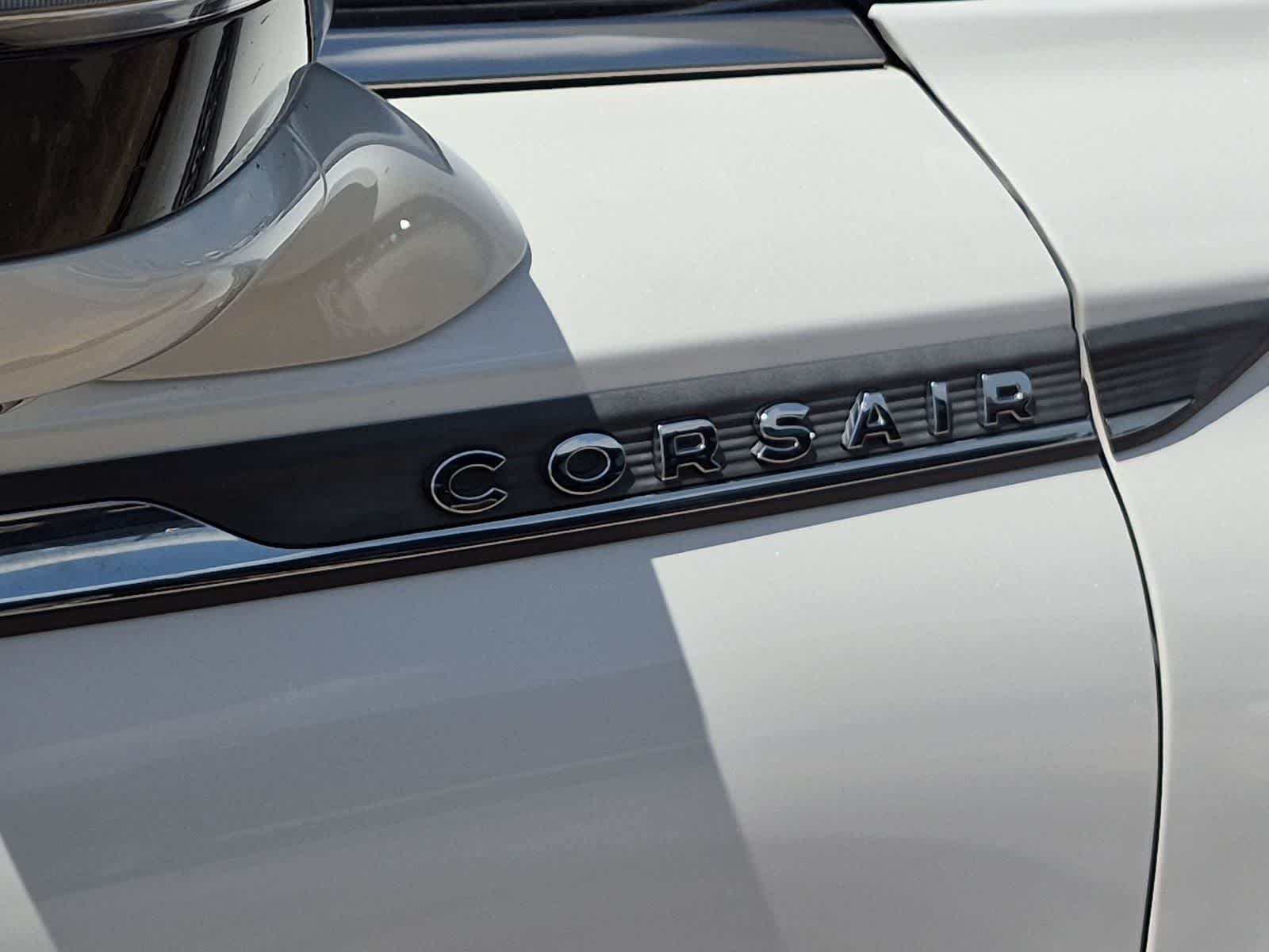 Thumbnail: 2022 Lincoln Corsair - 32