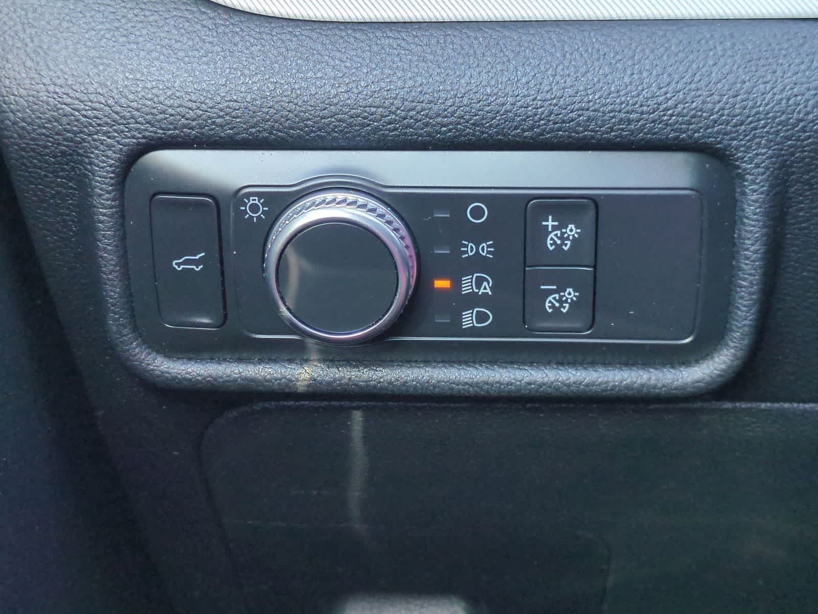 Thumbnail: 2020 Ford Explorer - 17