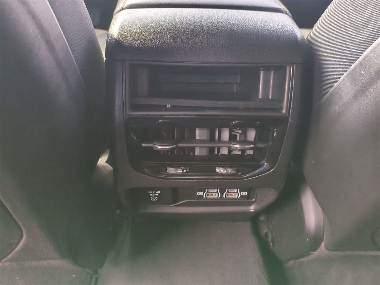 Thumbnail: 2023 Jeep Grand Cherokee - 21