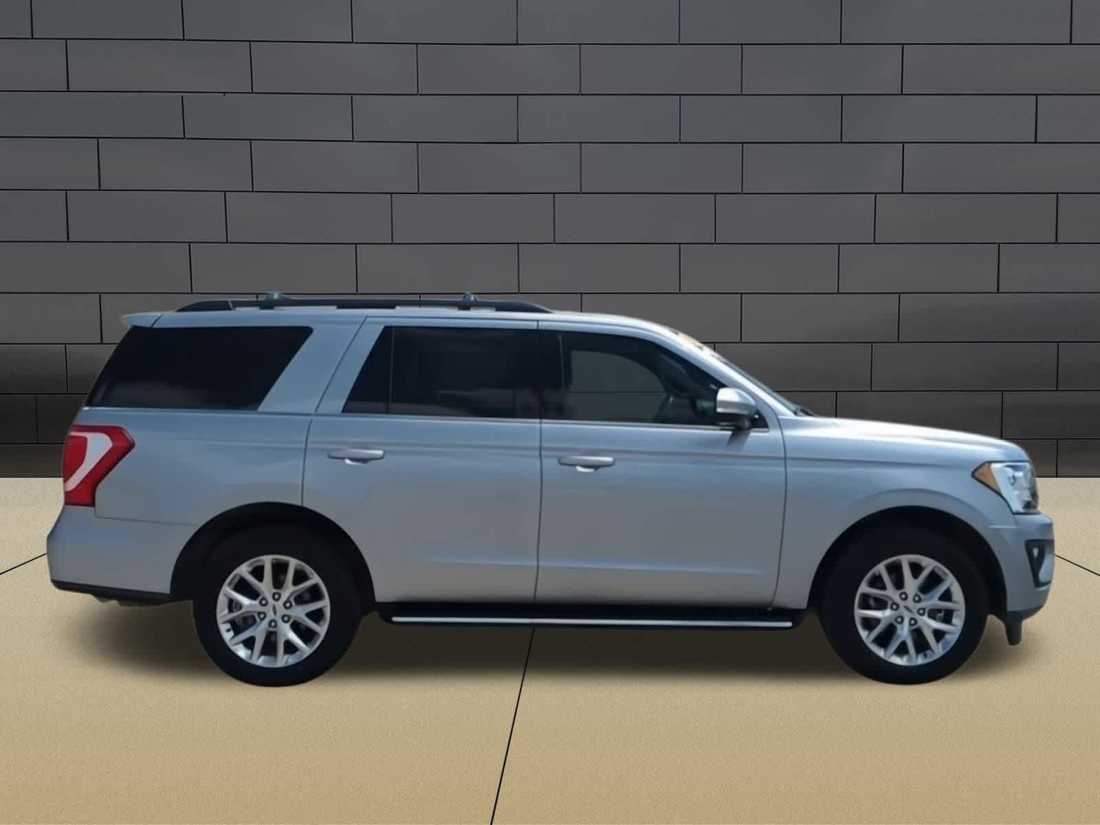 2020 Ford Expedition XLT 9