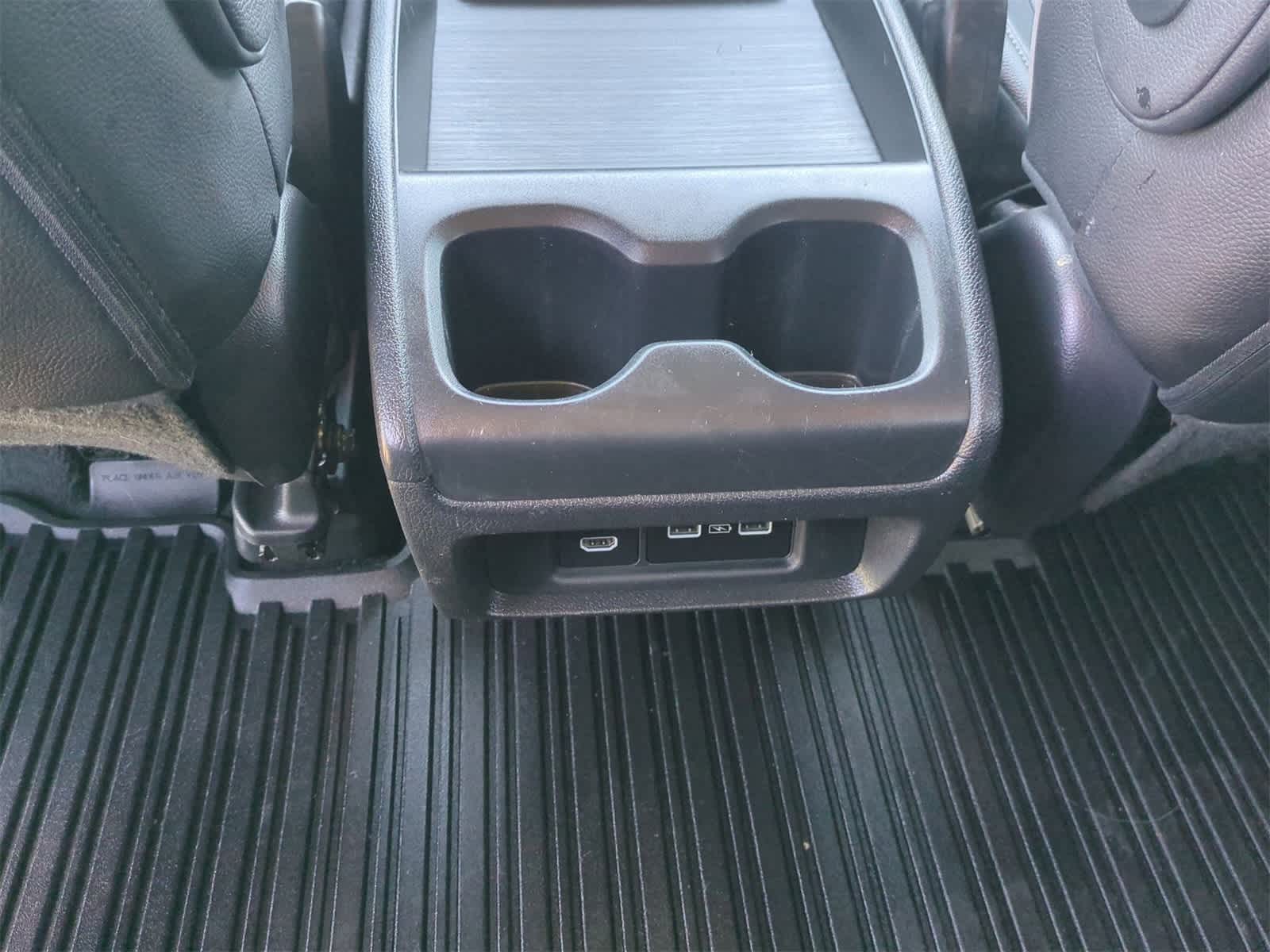 Thumbnail: 2023 Honda Odyssey - 22