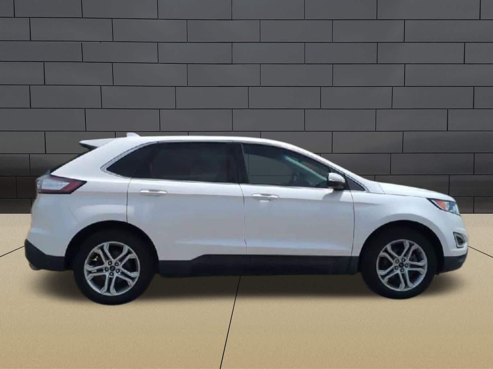Thumbnail: 2018 Ford Edge - 9