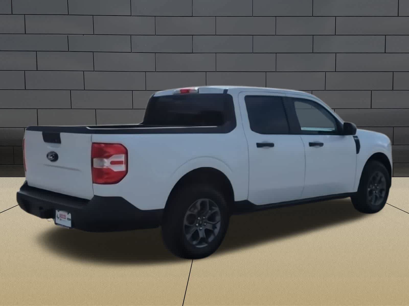 Thumbnail: 2025 Ford Maverick - 8