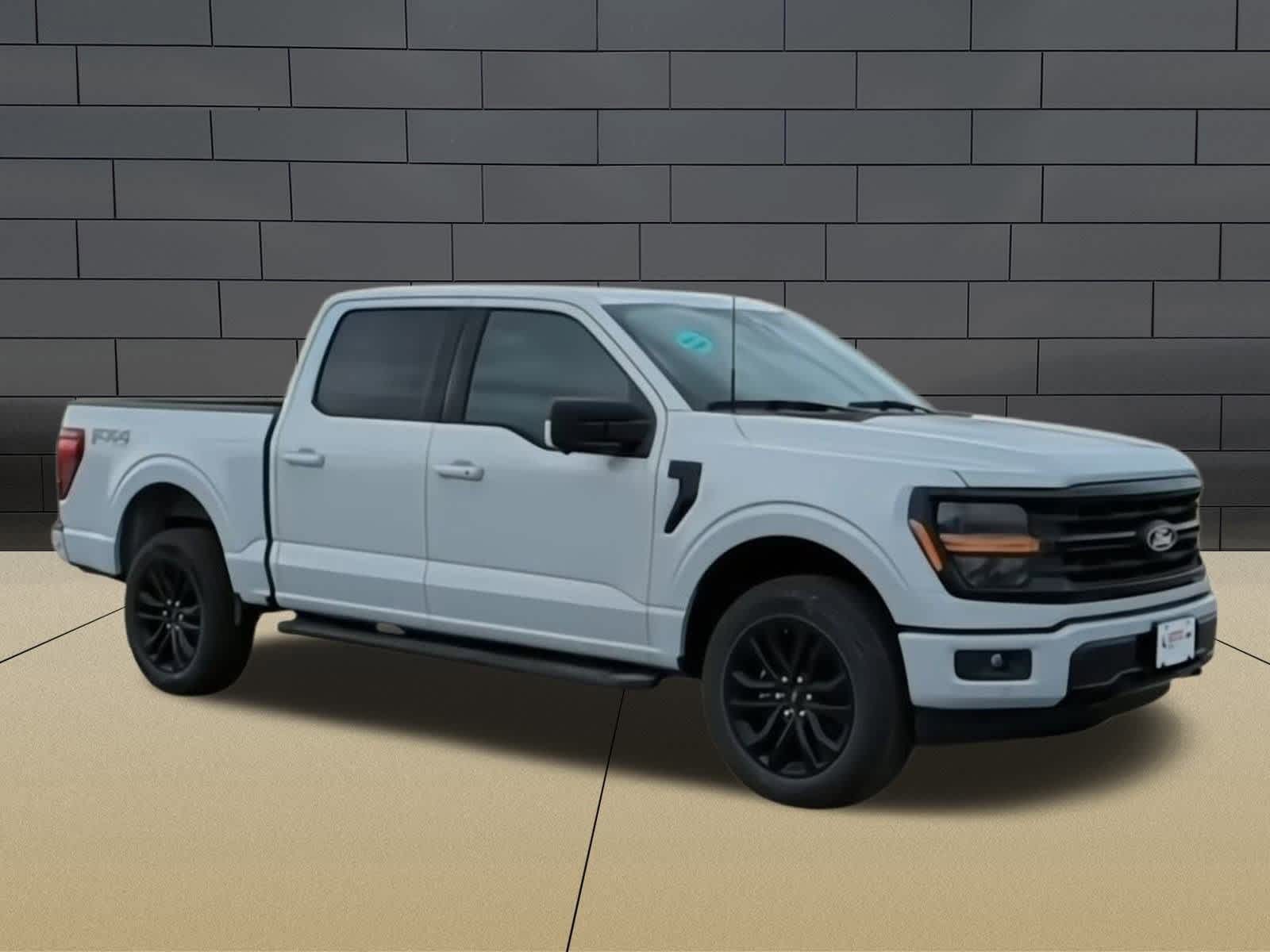 2025 Ford F-150 XLT photo 2