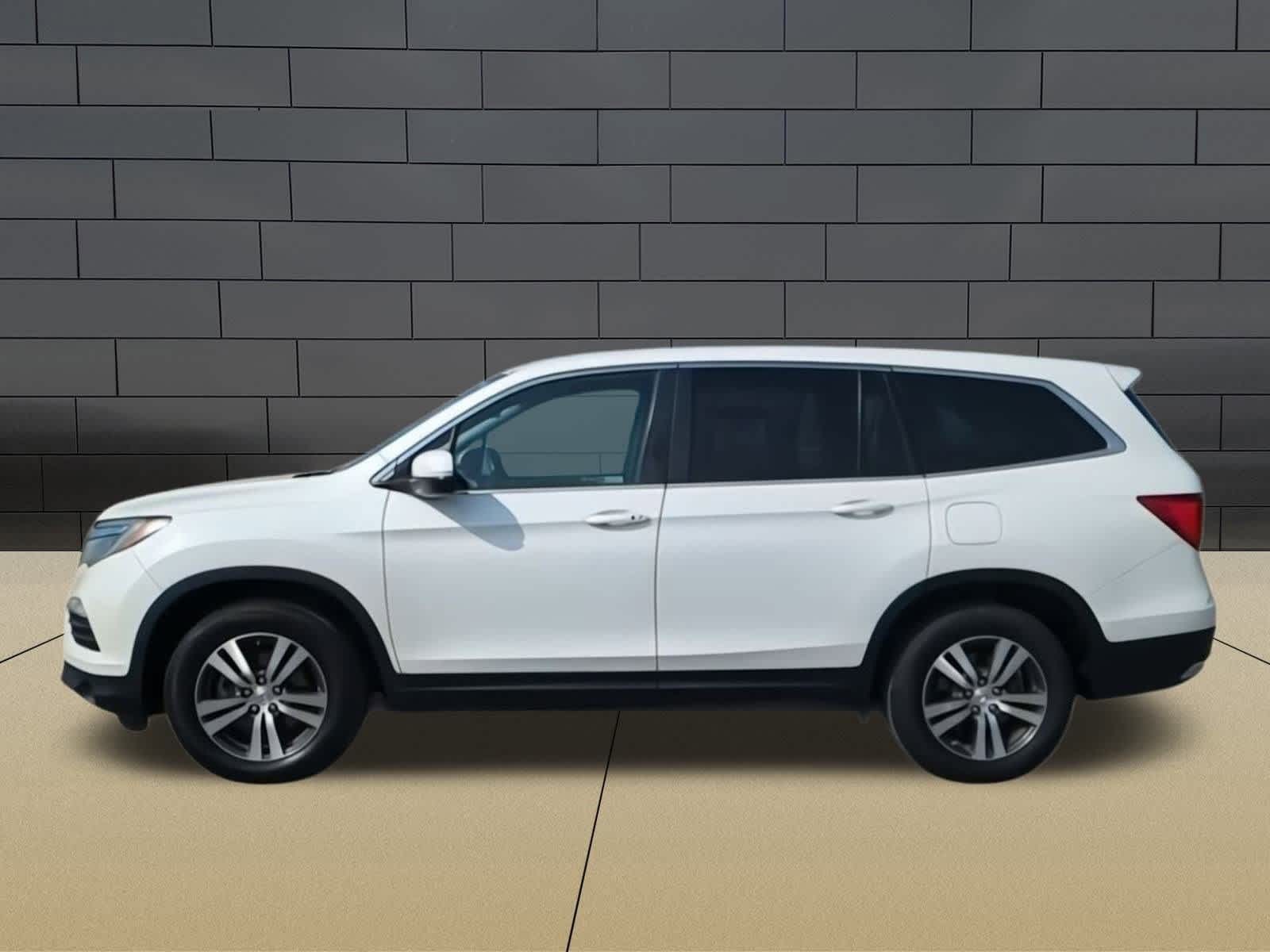 Thumbnail: 2018 Honda Pilot - 5
