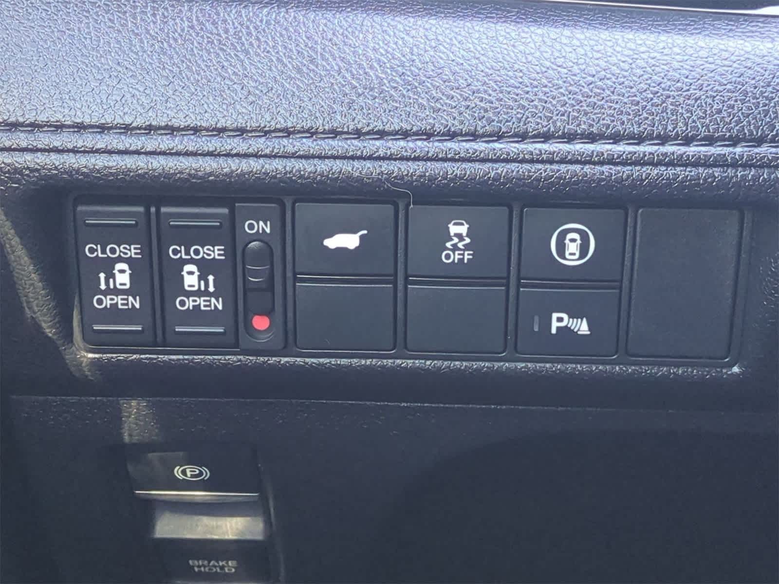 Thumbnail: 2023 Honda Odyssey - 18