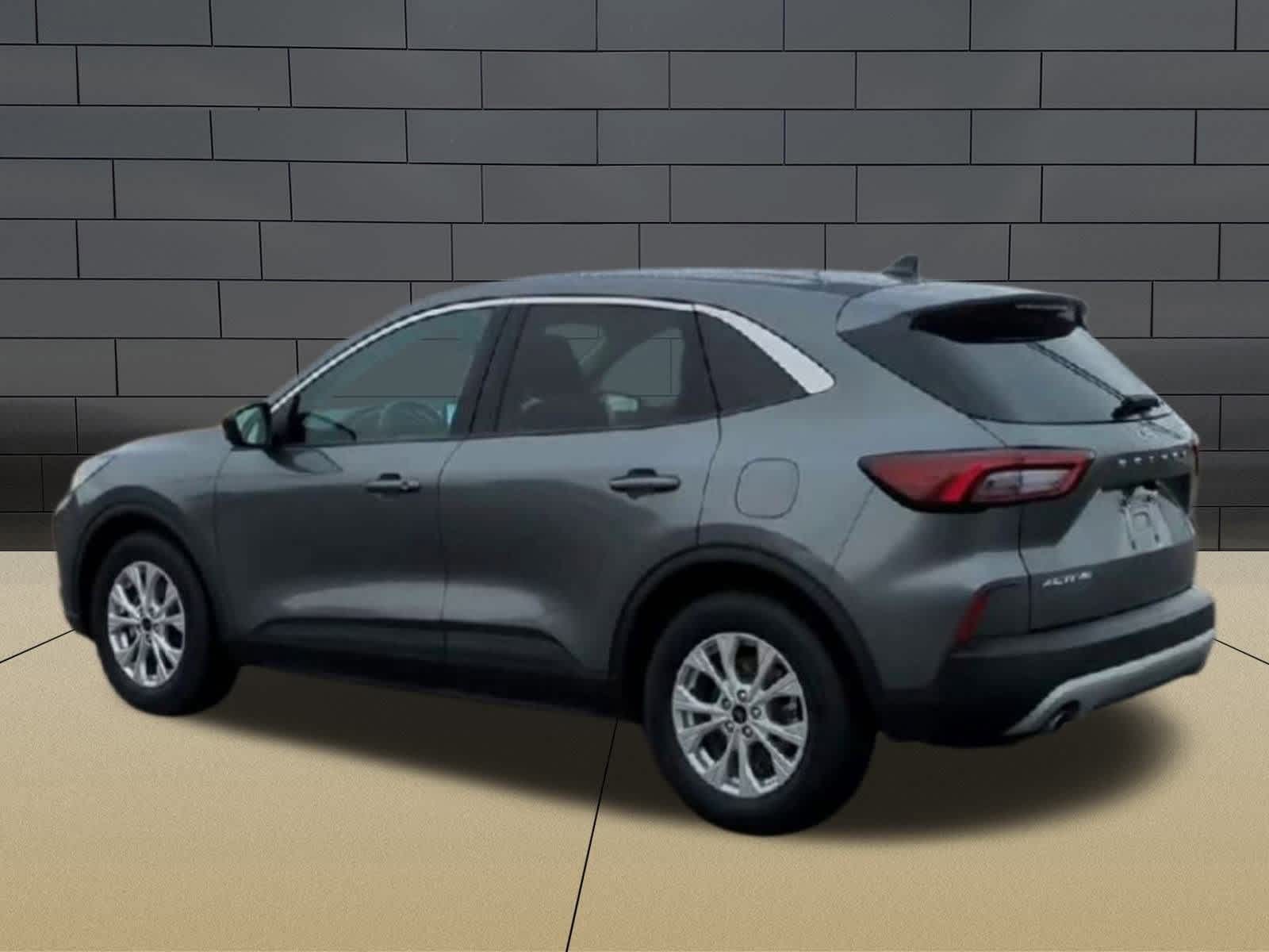 Thumbnail: 2024 Ford Escape - 6