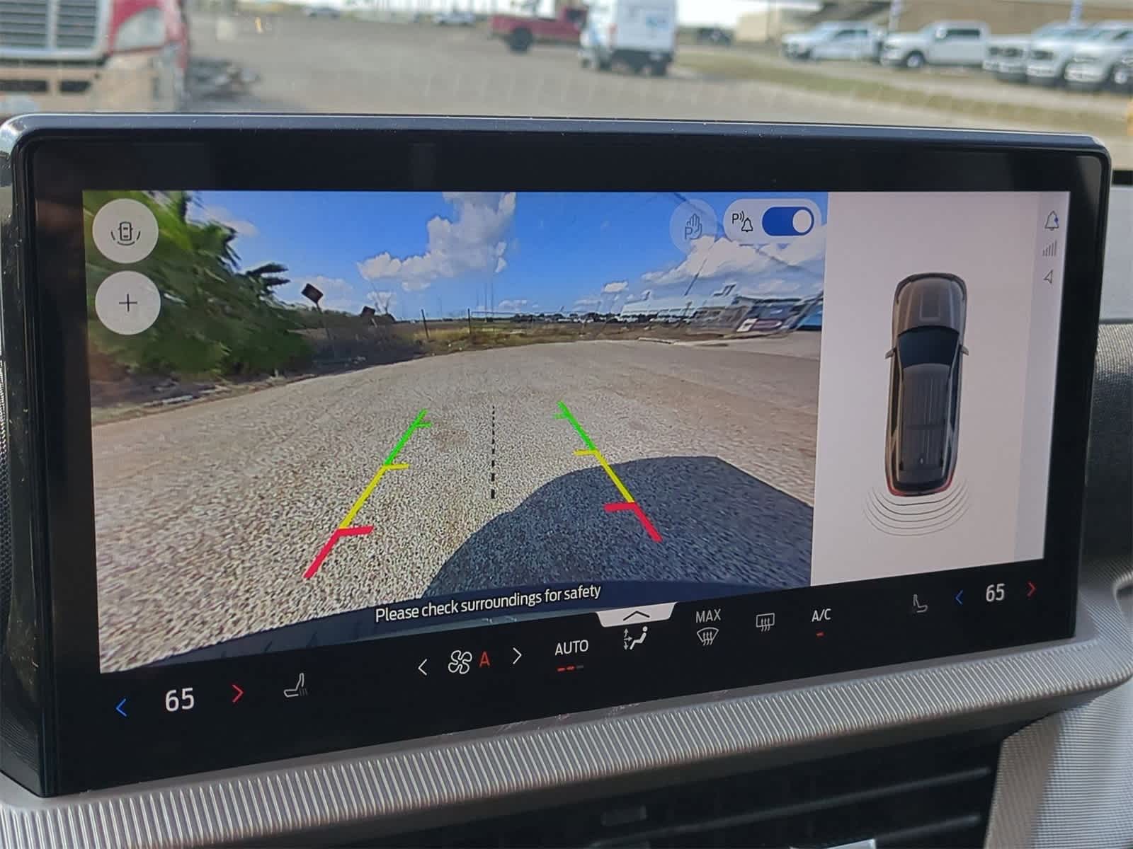 Thumbnail: 2026 Ford Explorer - 15