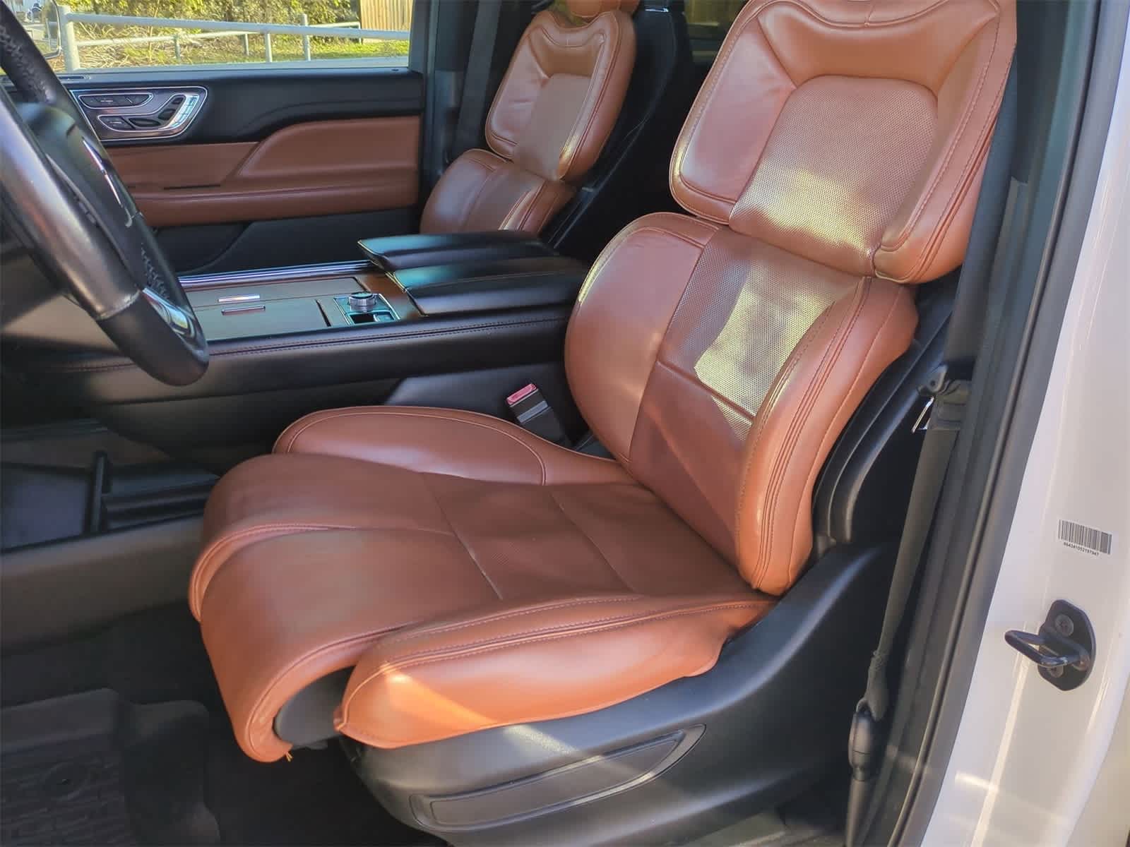 Thumbnail: 2019 Lincoln Navigator L - 20