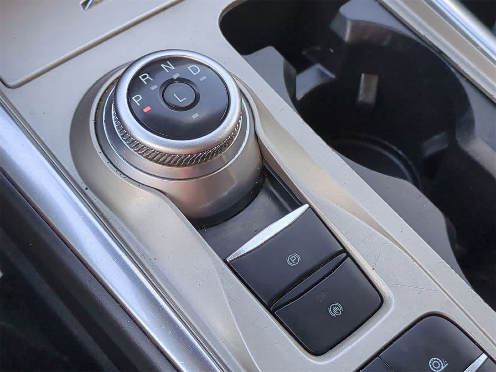 Thumbnail: 2021 Ford Explorer - 16