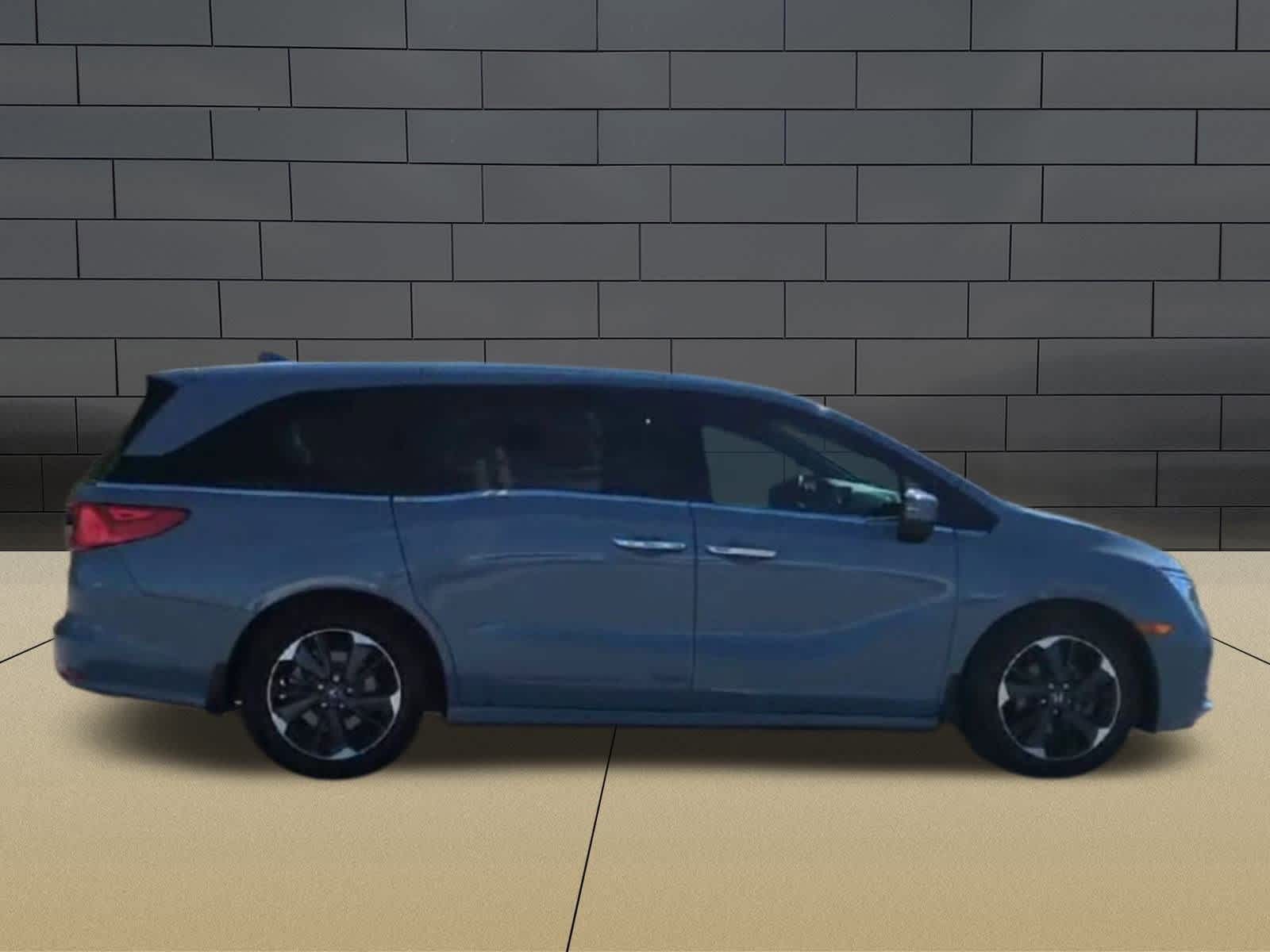 Thumbnail: 2023 Honda Odyssey - 9
