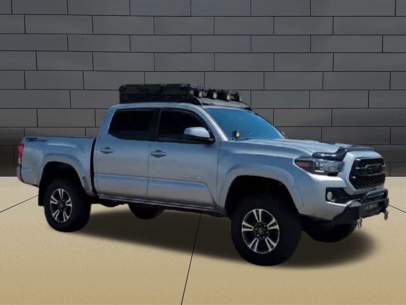 Thumbnail: 2016 Toyota Tacoma - 2