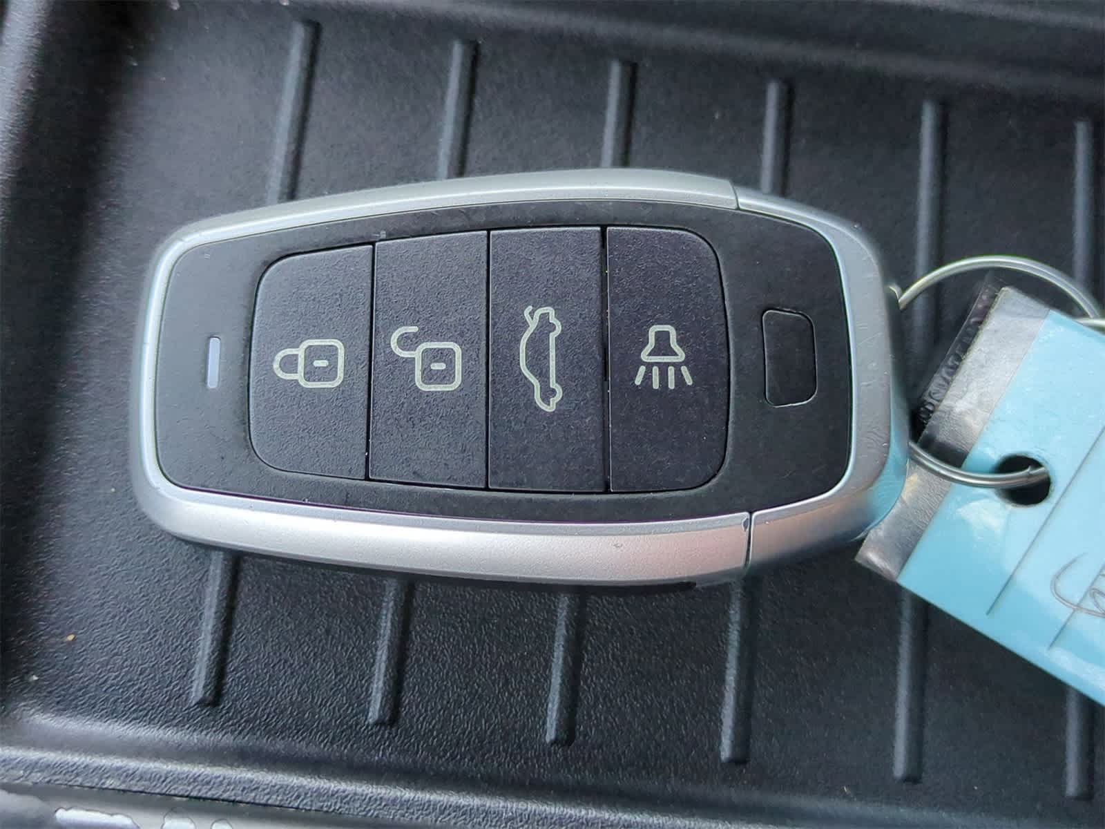 Thumbnail: 2023 GMC Yukon - 34