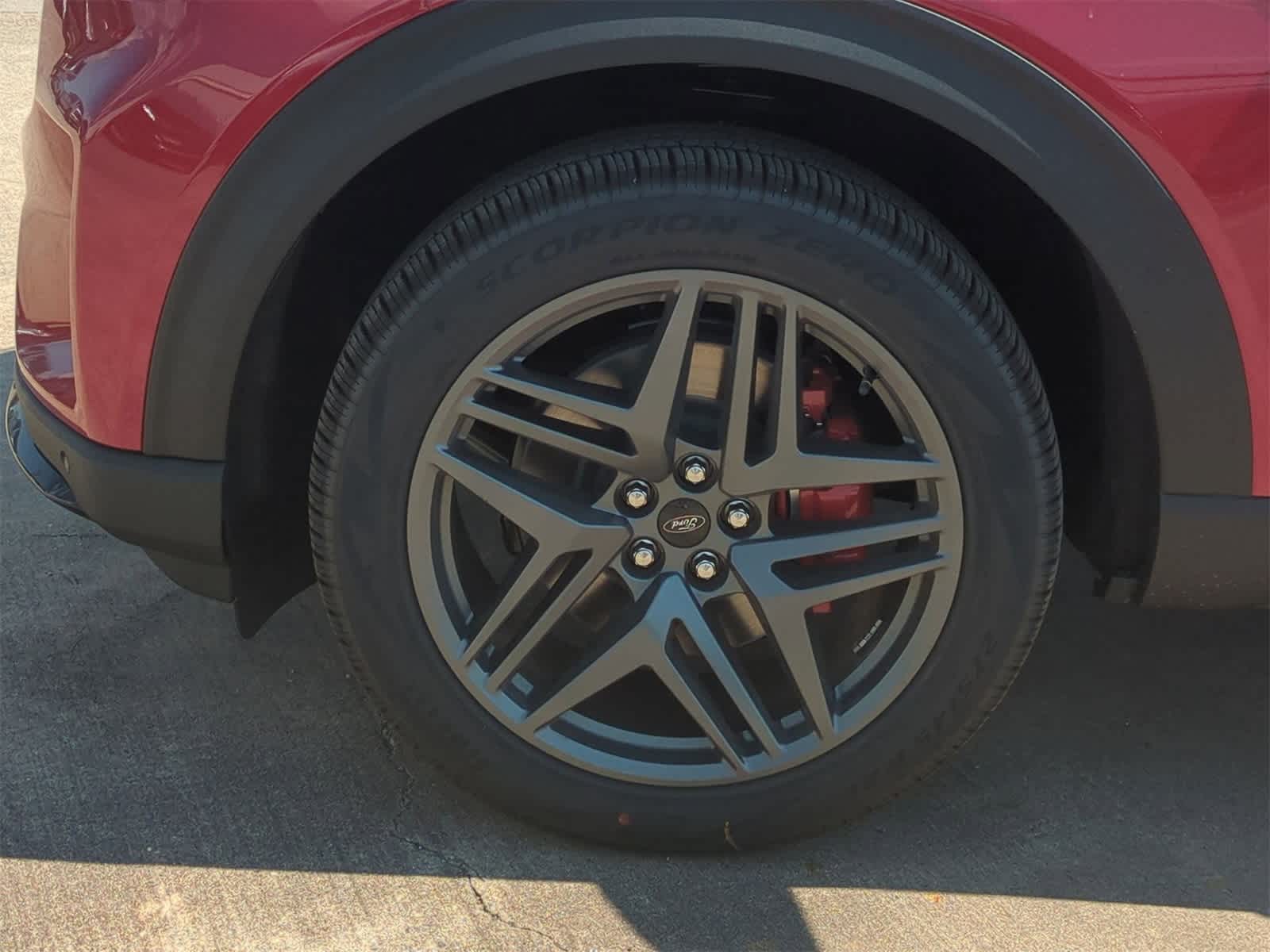 Thumbnail: 2025 Ford Explorer - 32