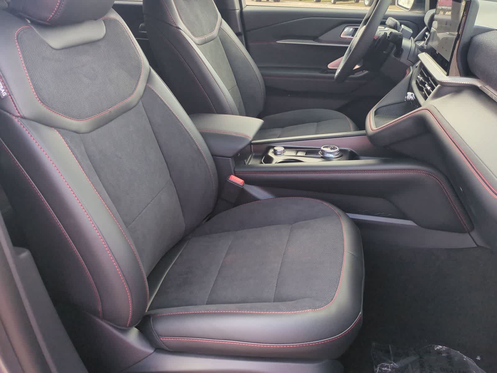 Thumbnail: 2026 Ford Explorer - 28