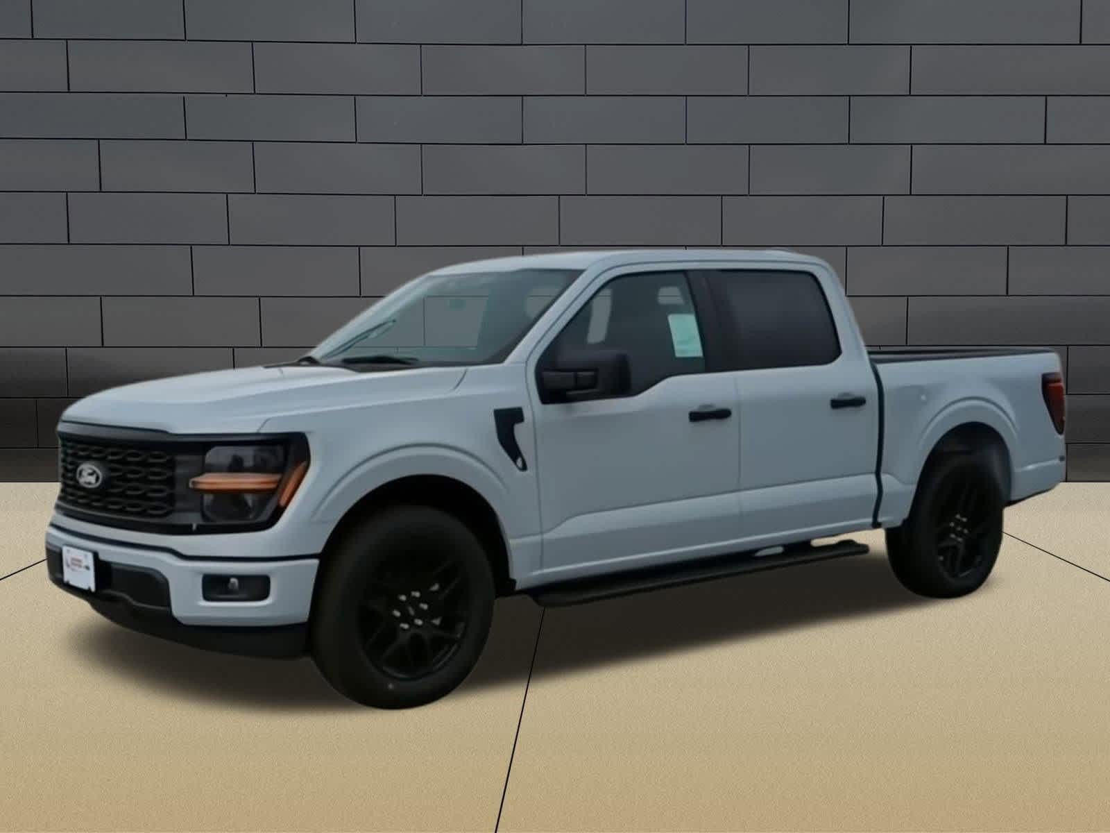 2025 Ford F-150 STX photo 4