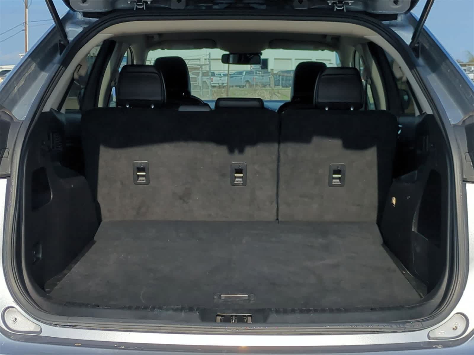 Thumbnail: 2023 Ford Edge - 24