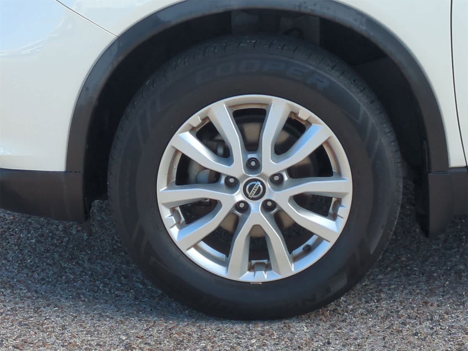 Thumbnail: 2019 Nissan Rogue - 31