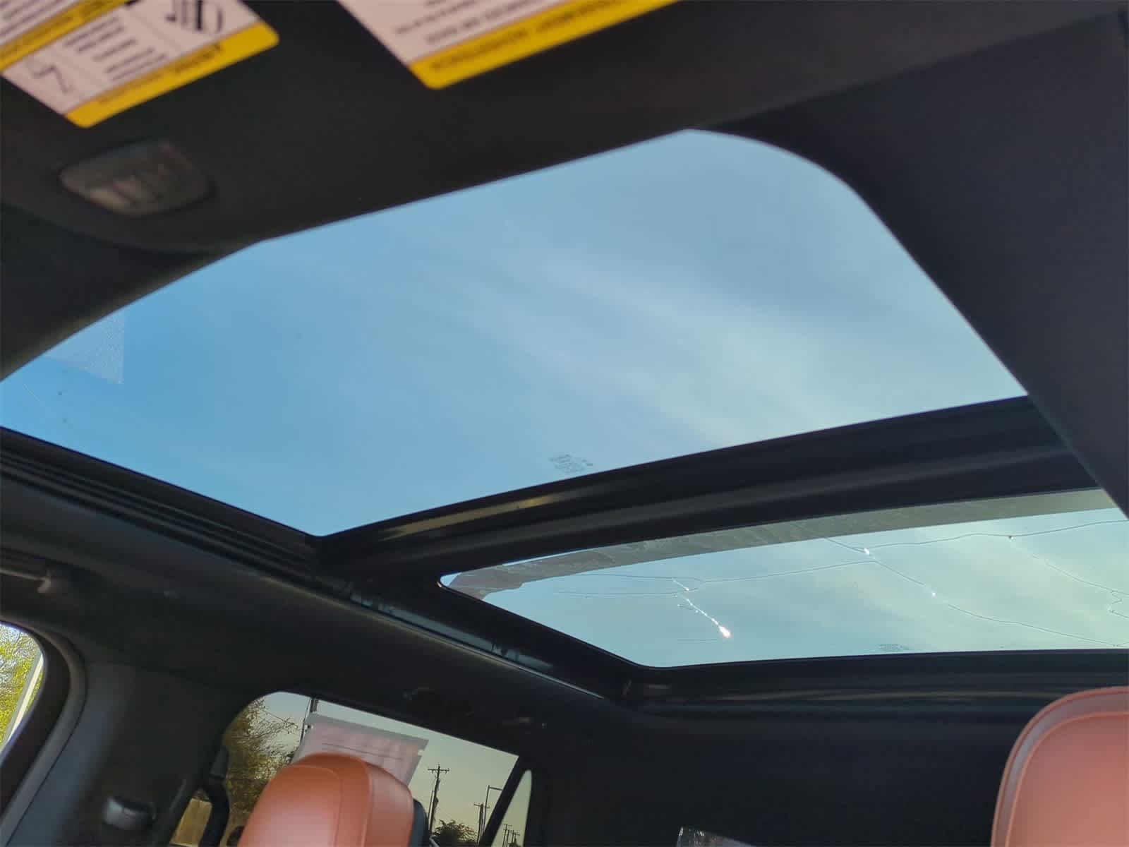 Thumbnail: 2019 Lincoln Navigator L - 19