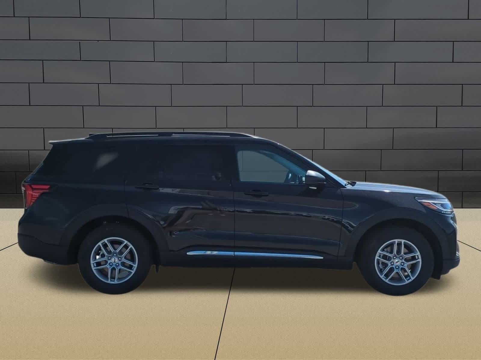 Thumbnail: 2025 Ford Explorer - 8