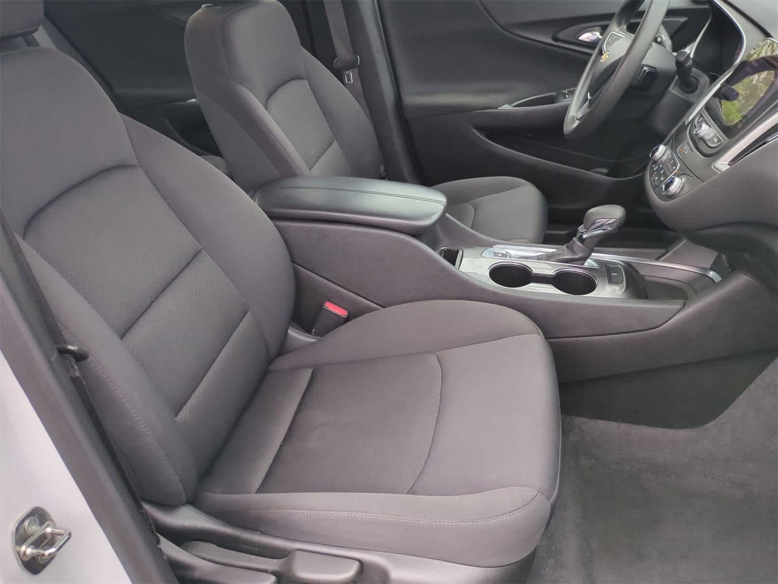 Thumbnail: 2023 Chevrolet Malibu - 26