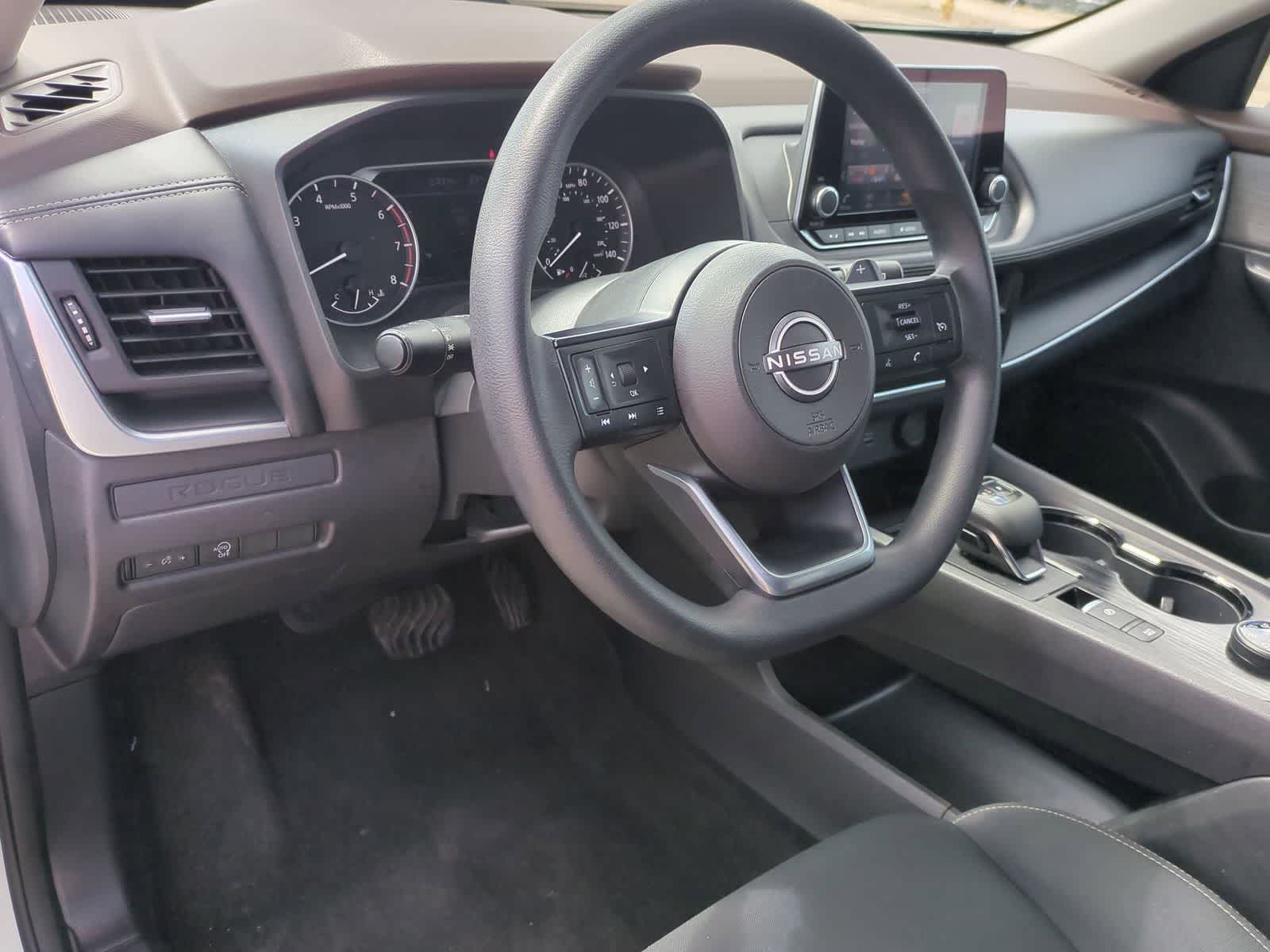 Thumbnail: 2023 Nissan Rogue - 10