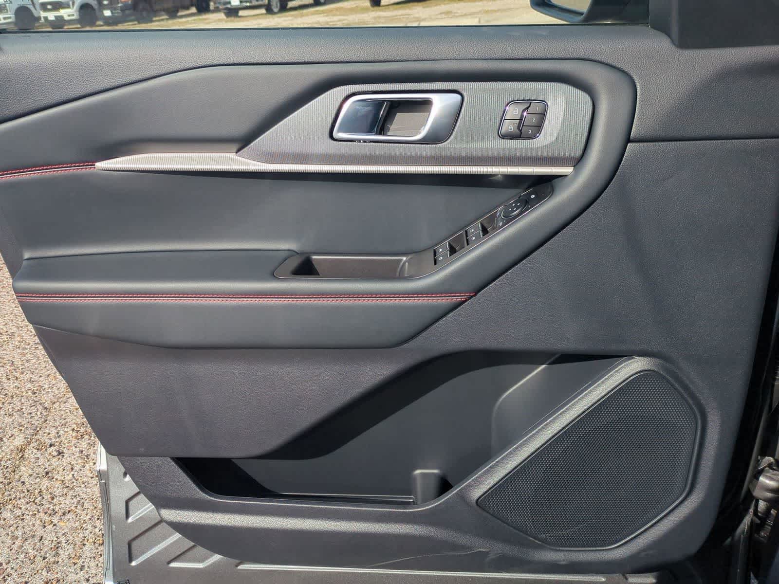 Thumbnail: 2026 Ford Explorer - 22